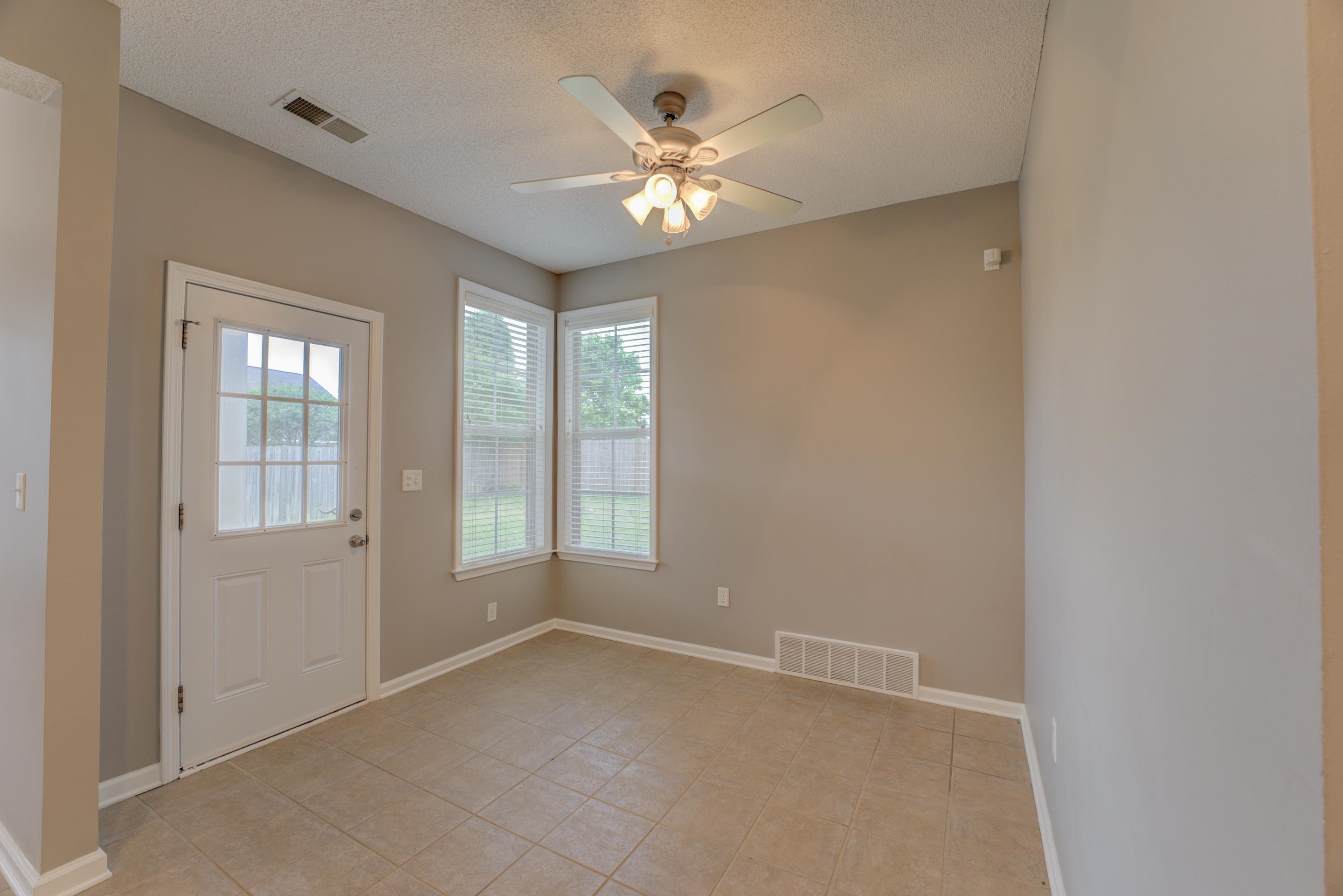 12149 LONGLEAF OAK TRL