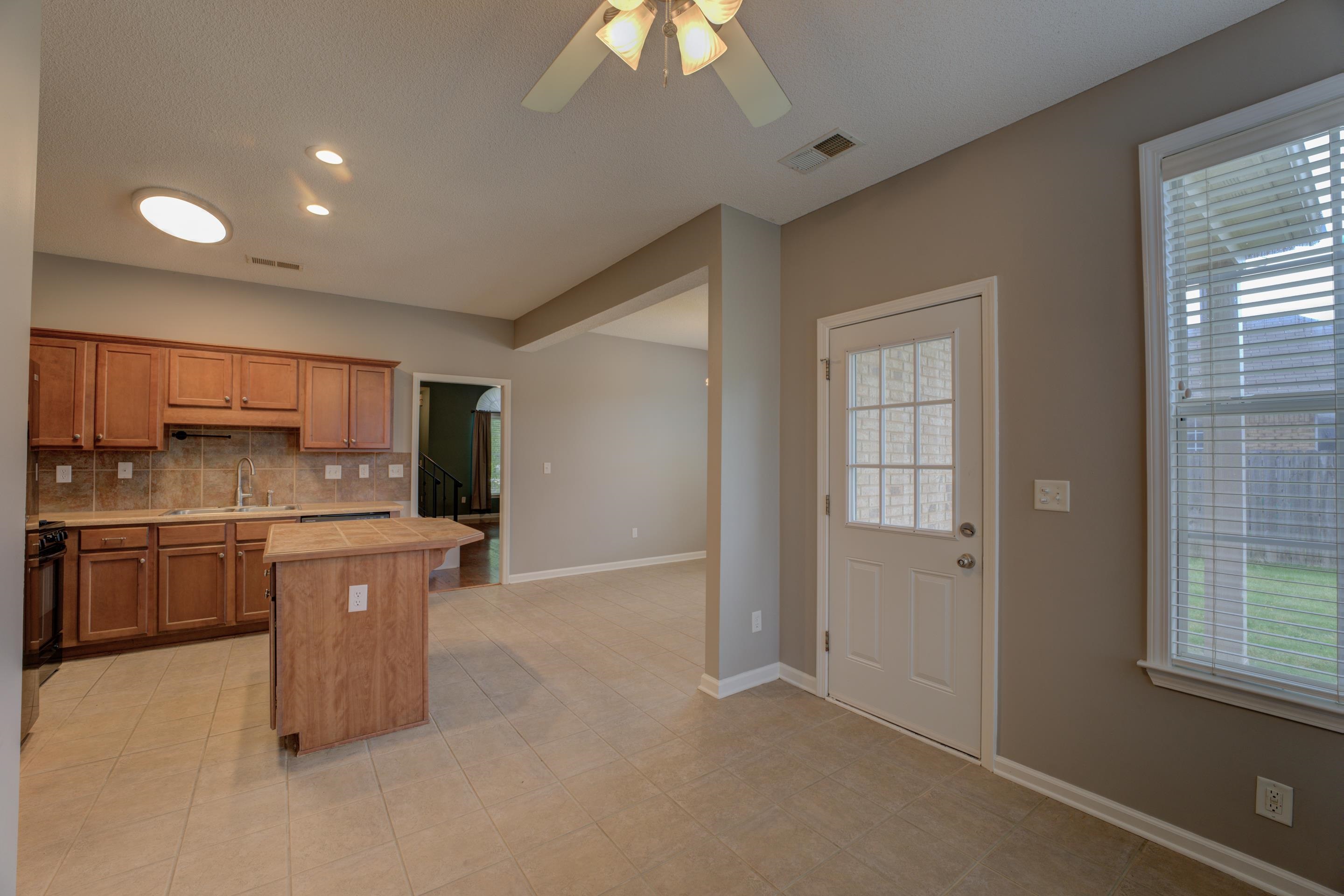 12149 LONGLEAF OAK TRL