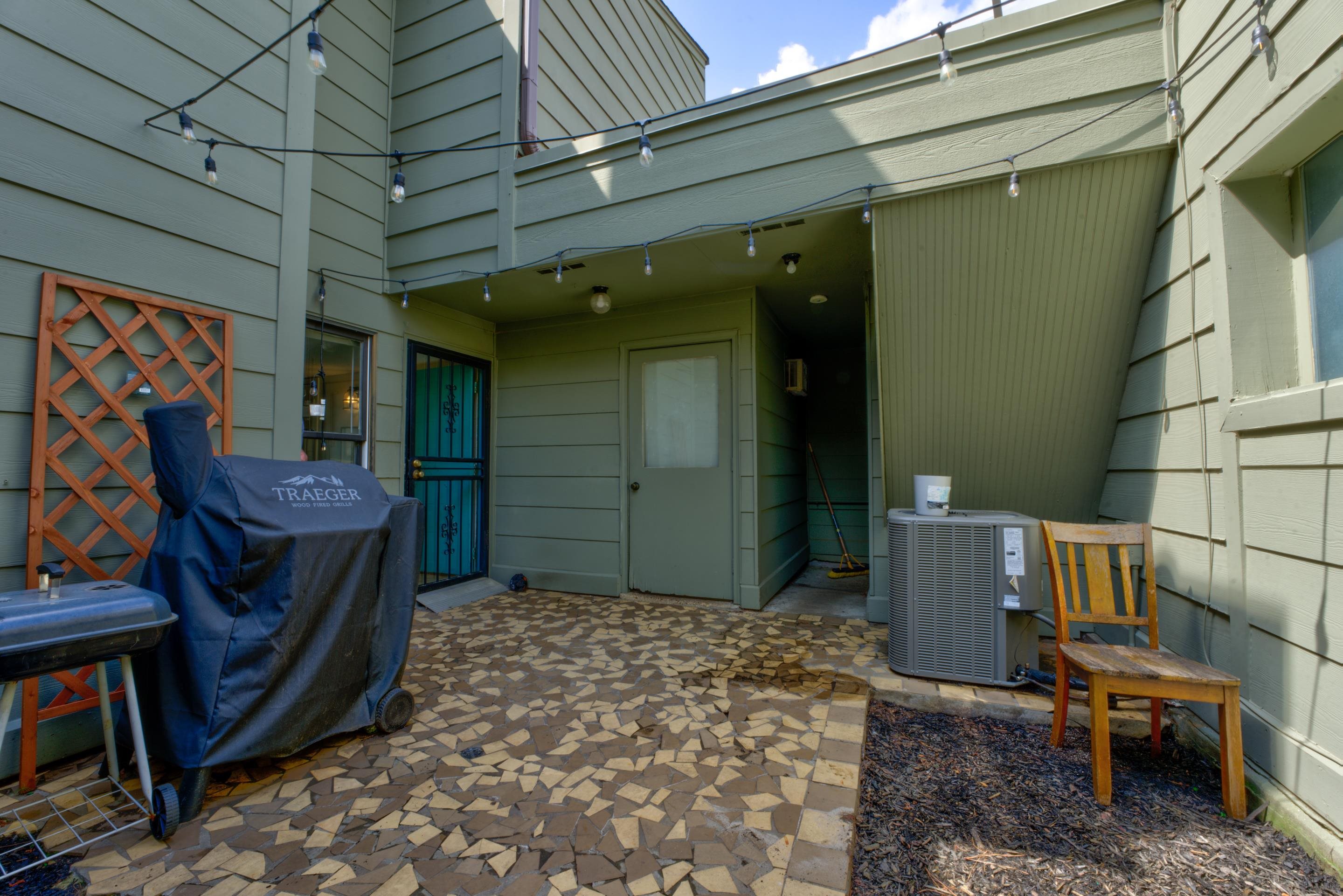 1934 ALLENBY RD Unit: 7