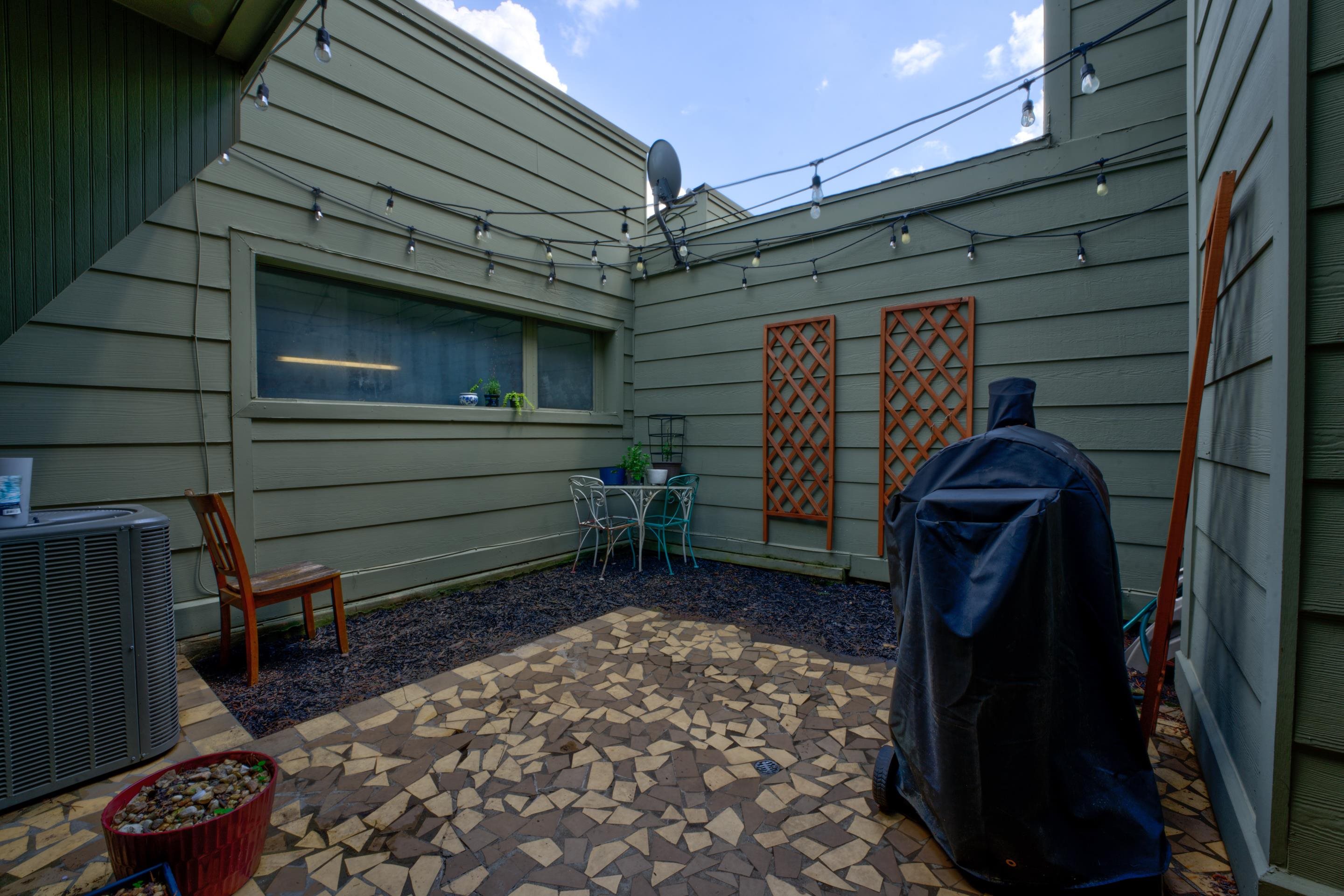 1934 ALLENBY RD Unit: 7