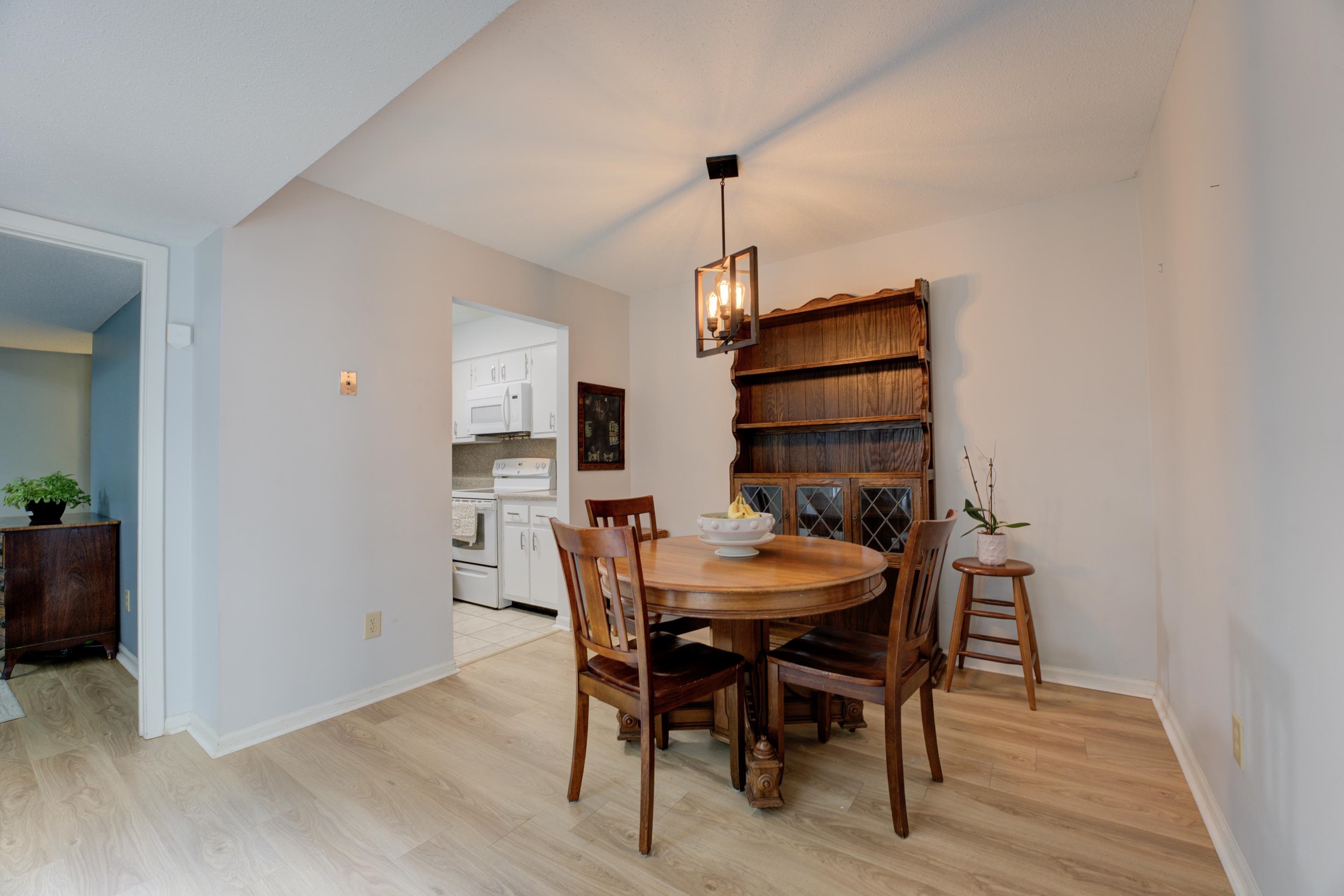 1934 ALLENBY RD Unit: 7