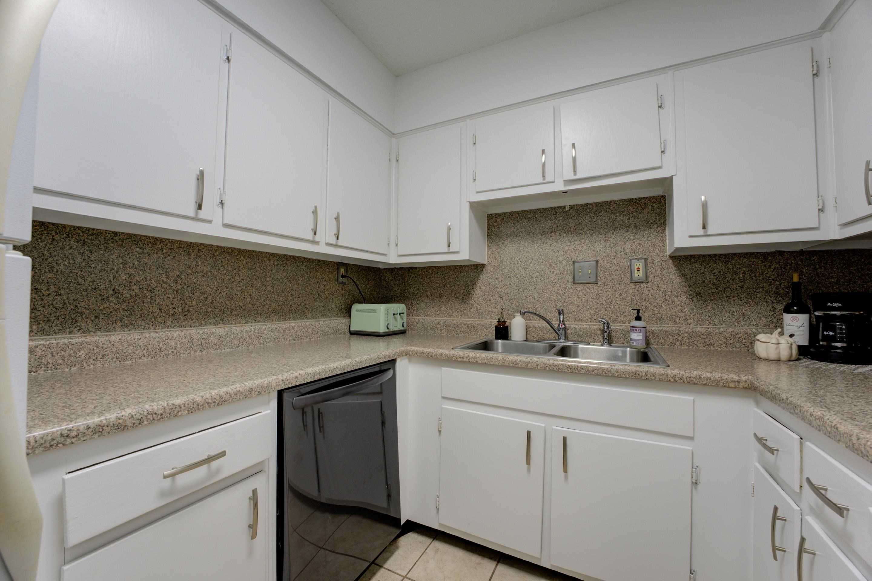 1934 ALLENBY RD Unit: 7