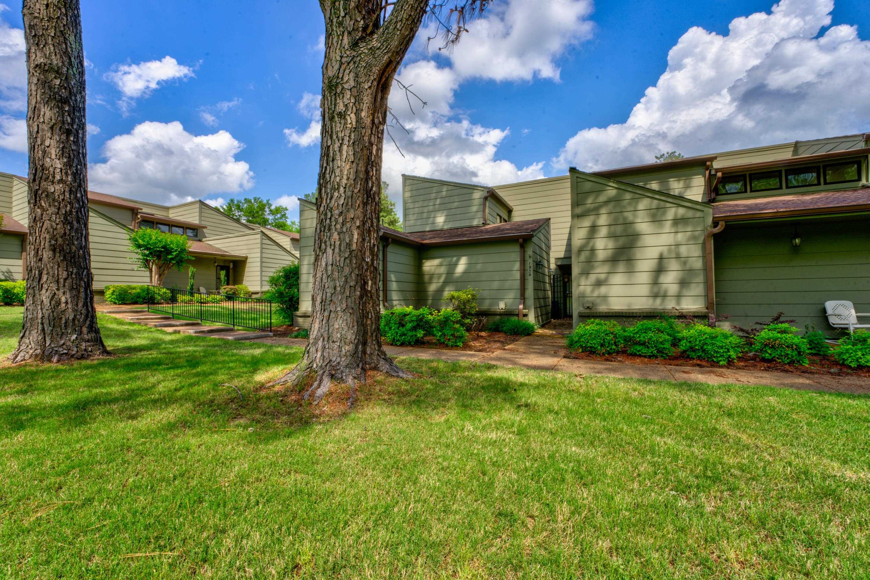 1934 ALLENBY RD Unit: 7
