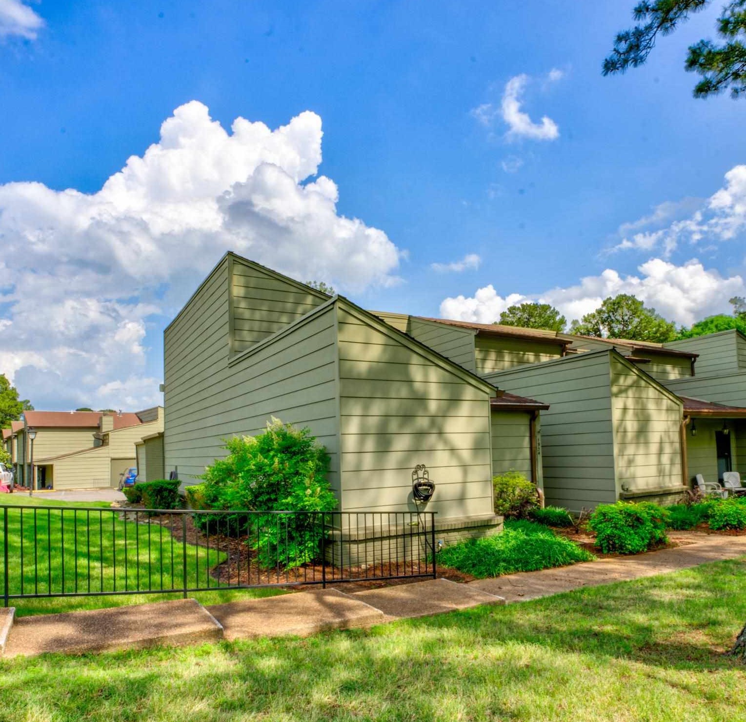 1934 ALLENBY RD Unit: 7