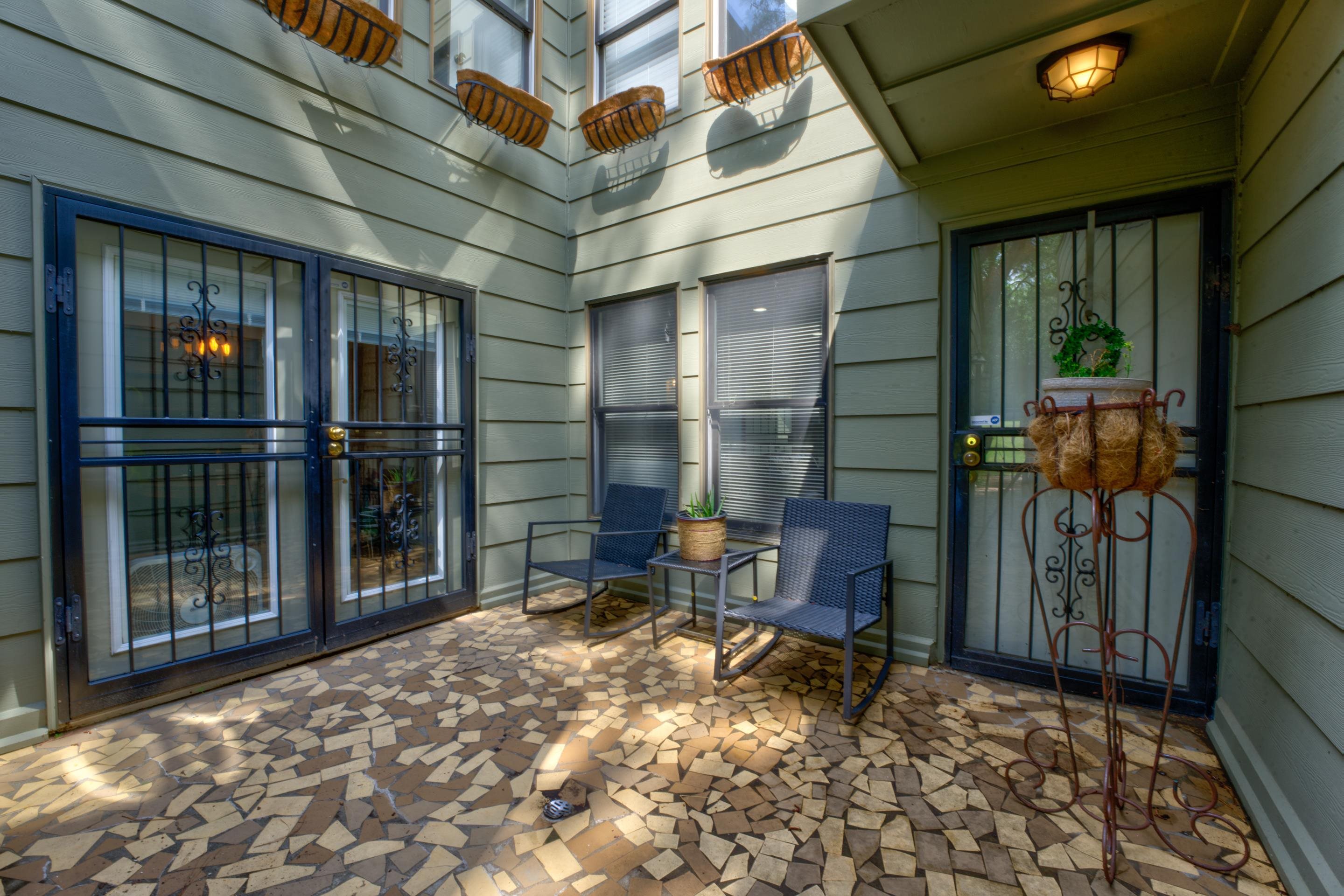 1934 ALLENBY RD Unit: 7