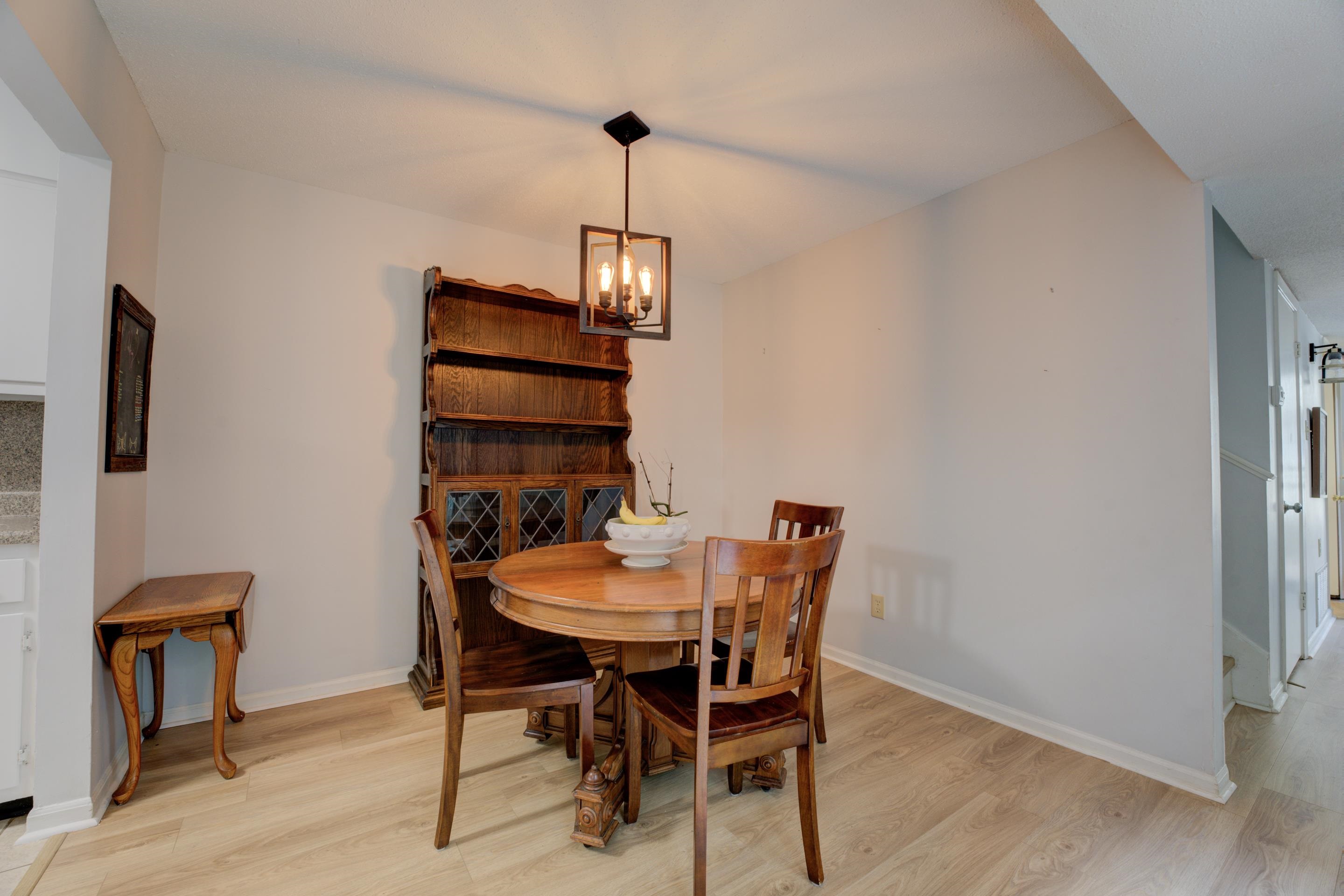 1934 ALLENBY RD Unit: 7