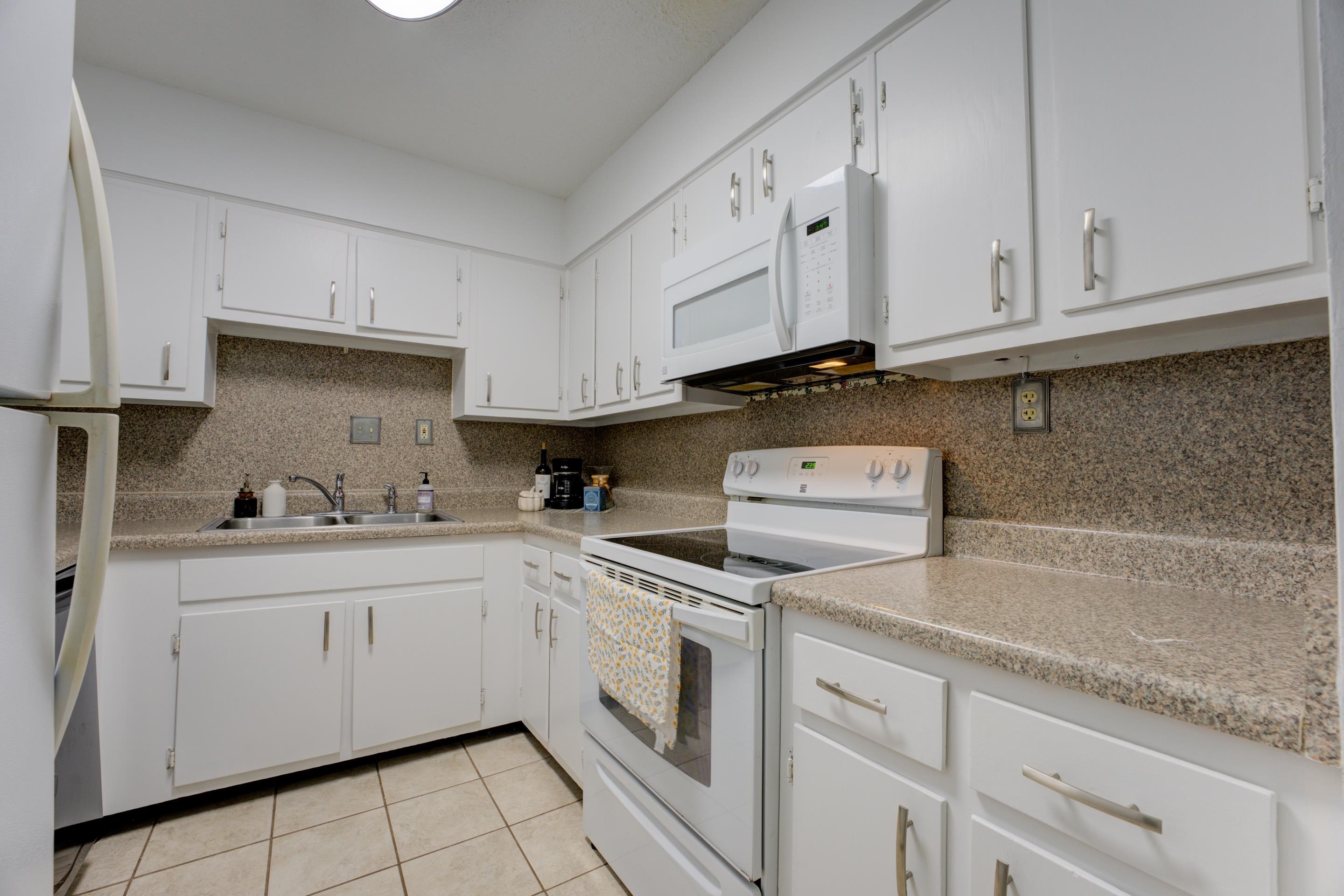 1934 ALLENBY RD Unit: 7