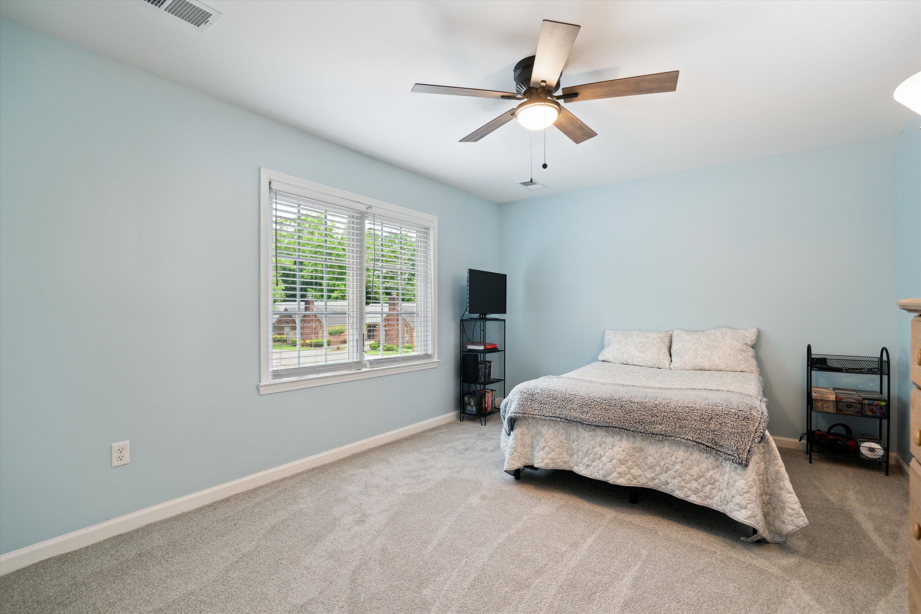 1854 PARK TRAIL DR Unit: 1854