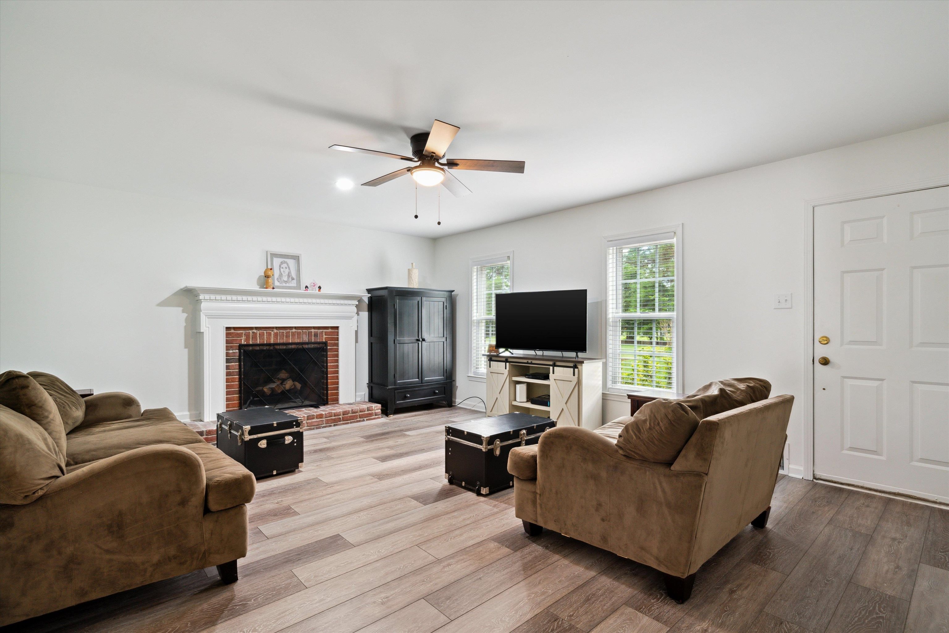 1854 PARK TRAIL DR Unit: 1854