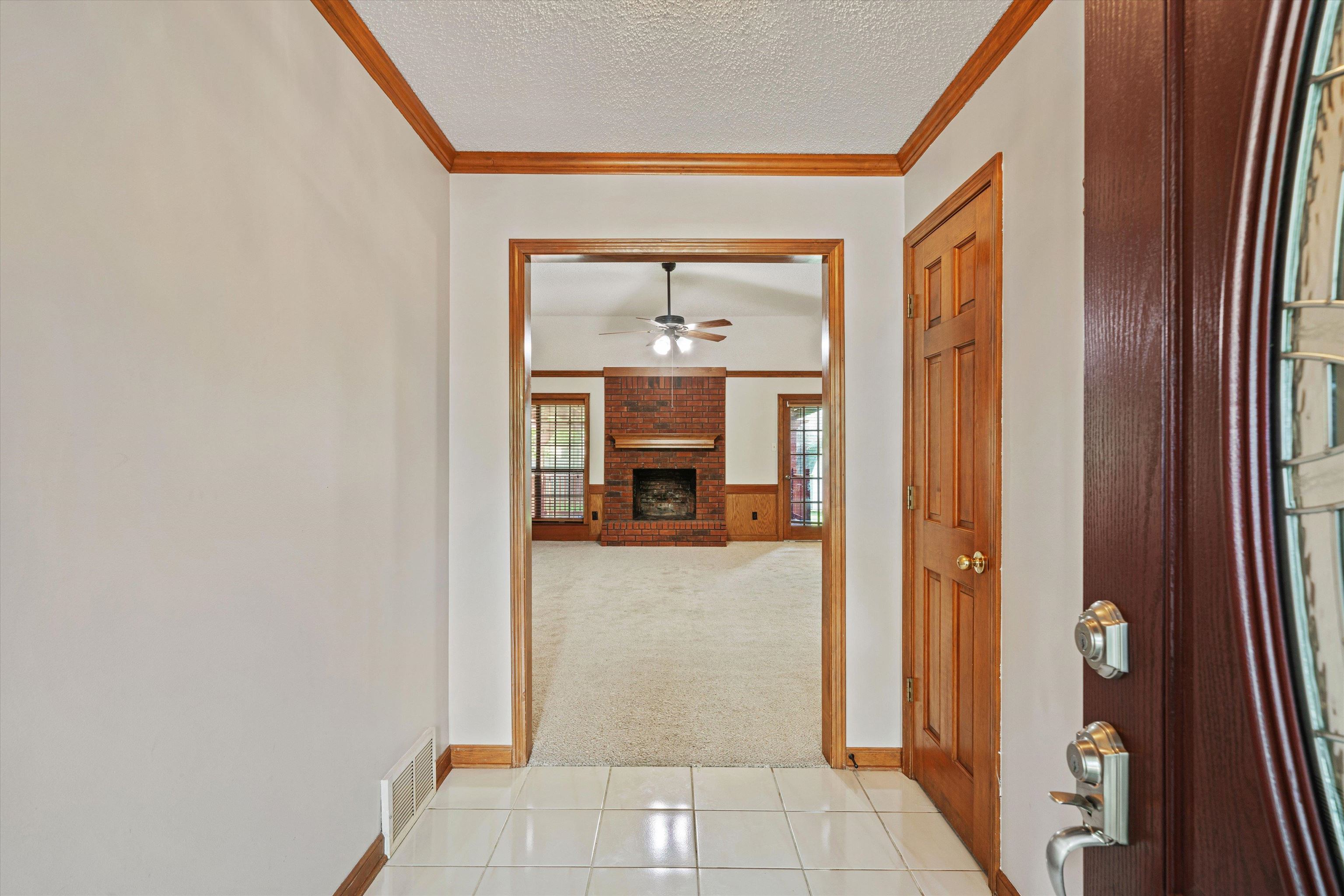6608 WOODPARK LN