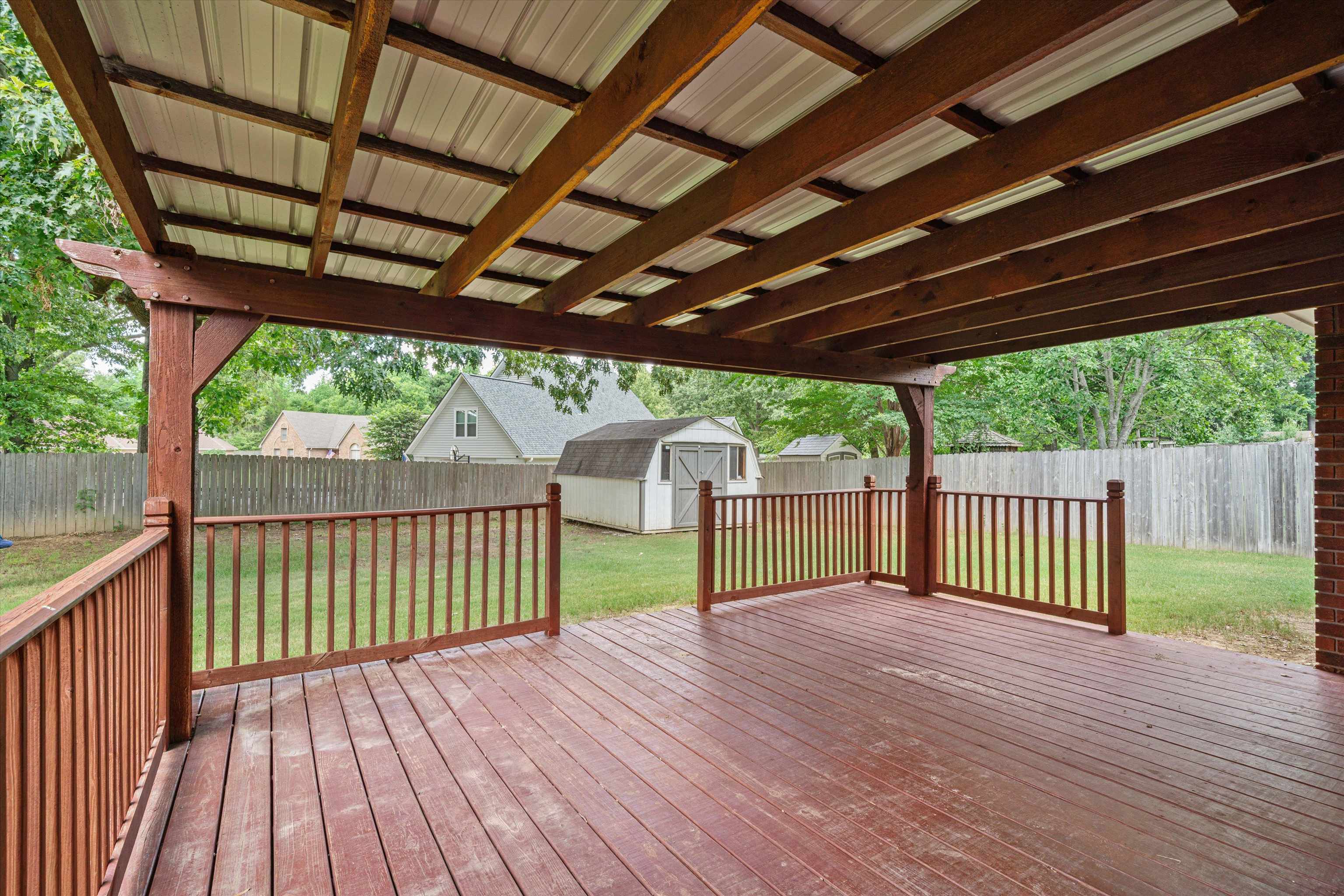 6608 WOODPARK LN