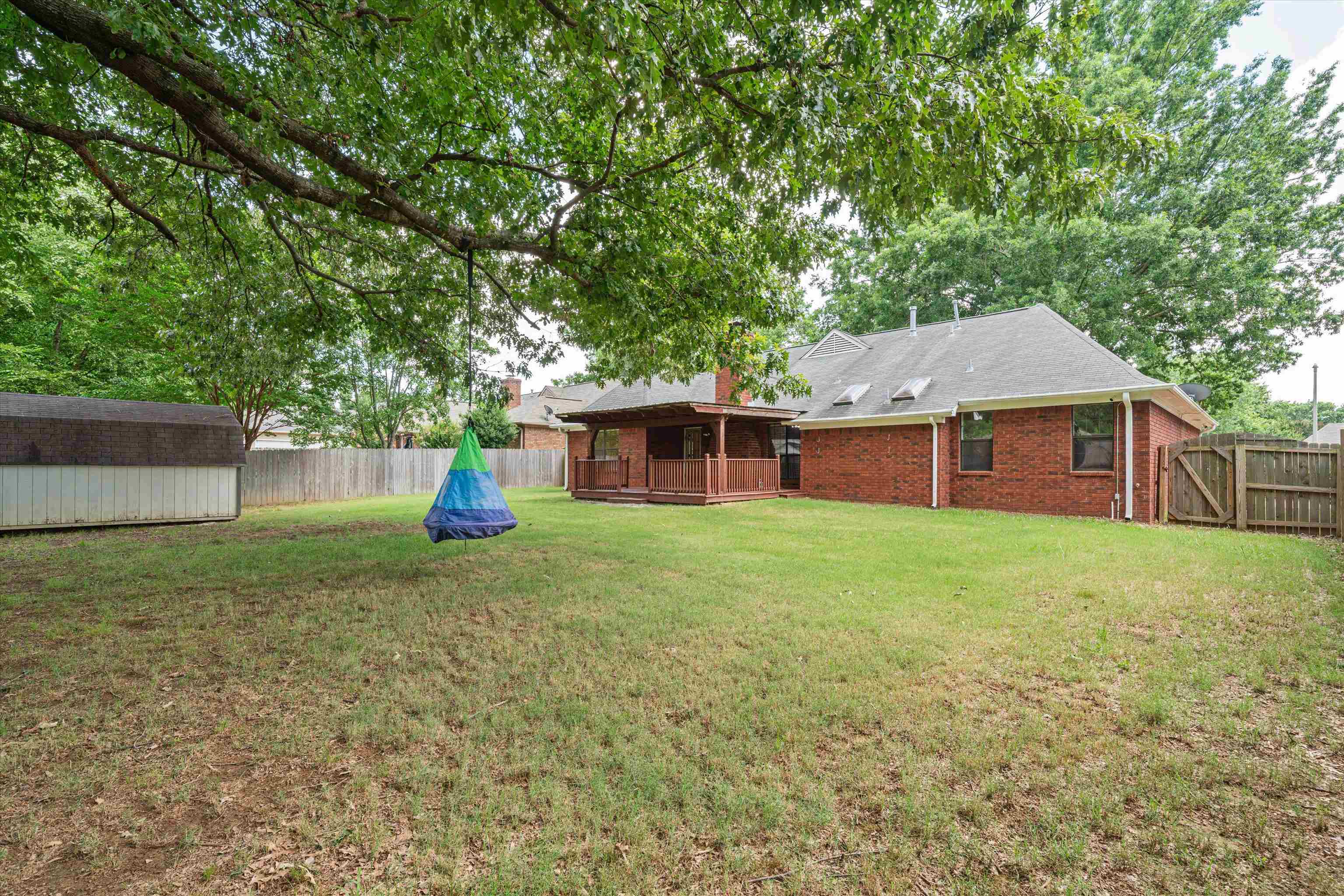 6608 WOODPARK LN