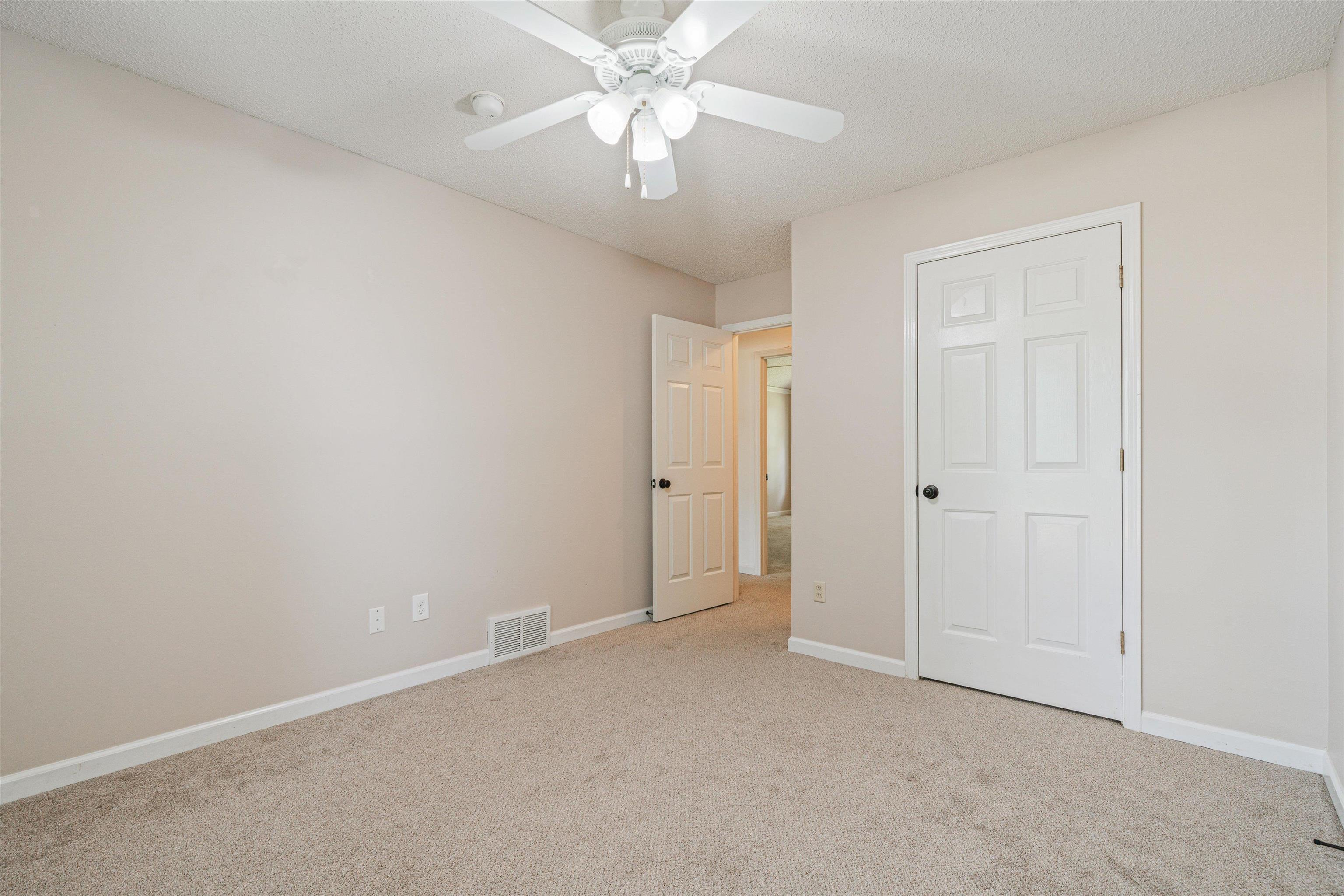 6608 WOODPARK LN