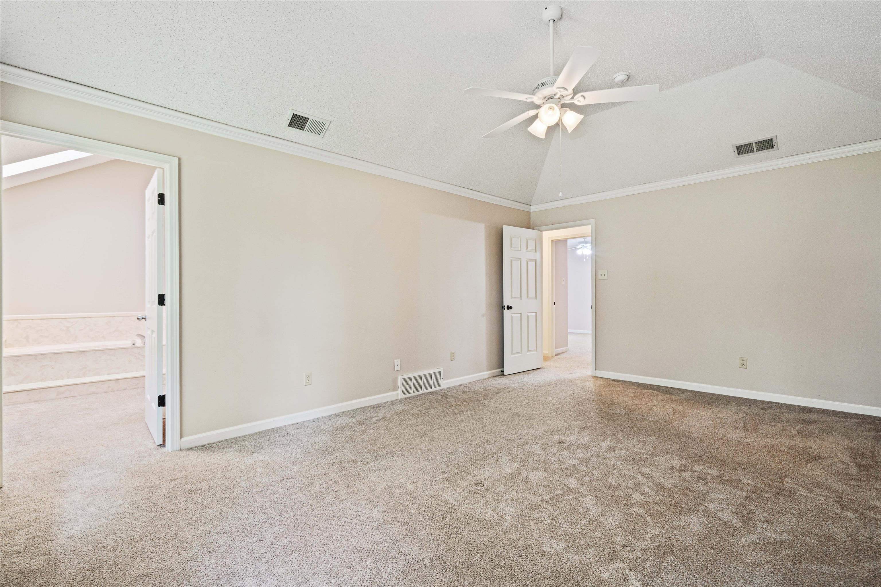6608 WOODPARK LN