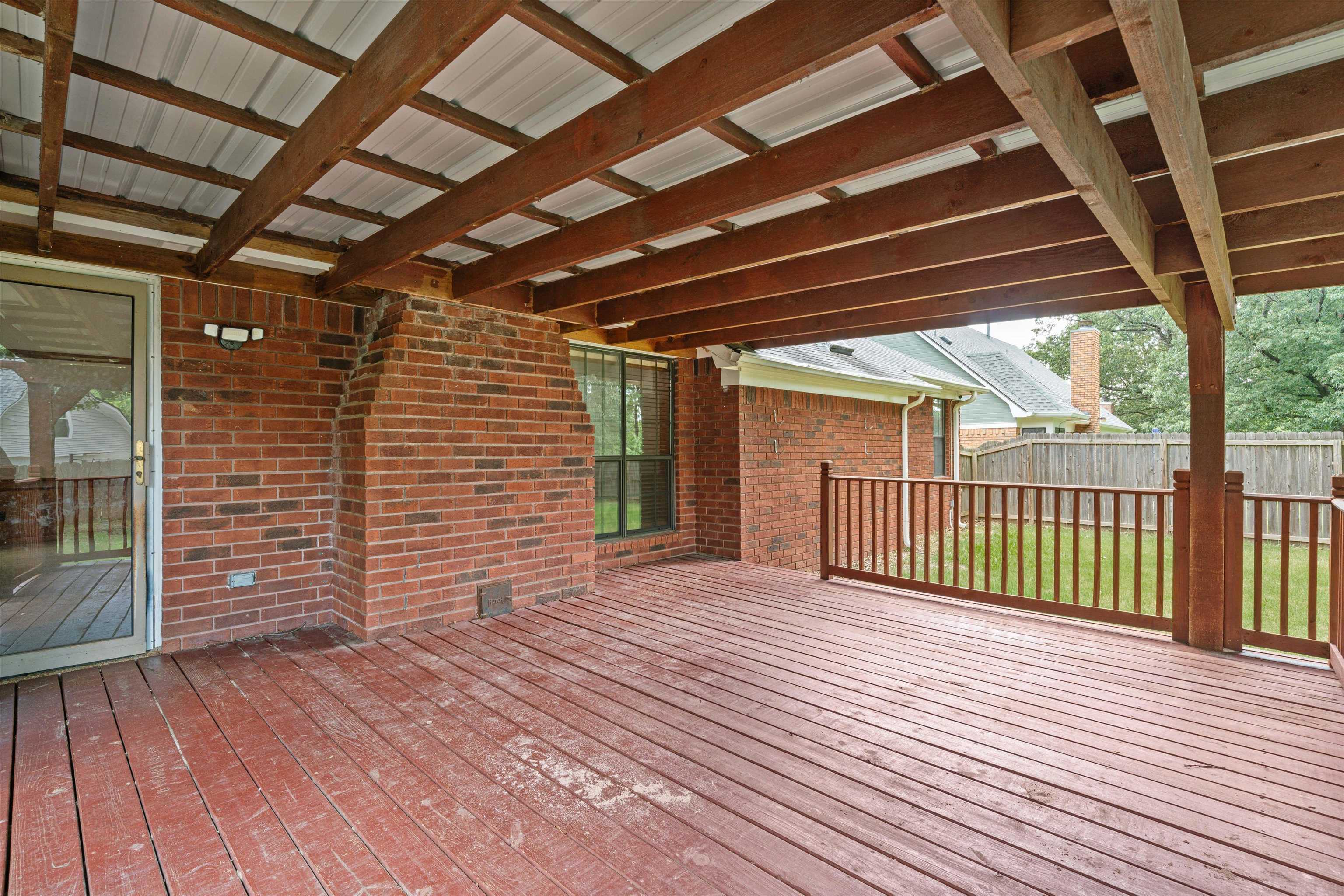 6608 WOODPARK LN