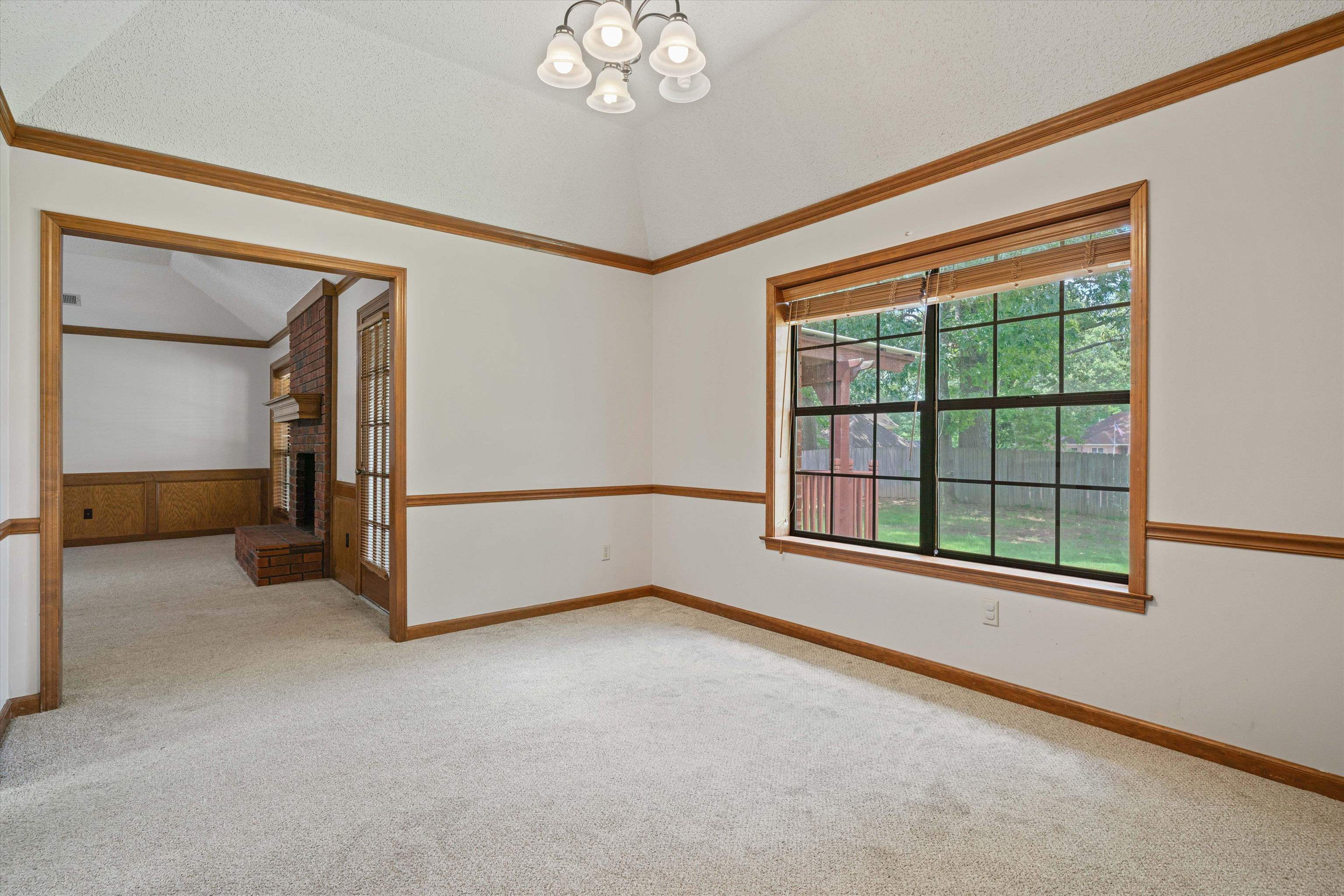 6608 WOODPARK LN