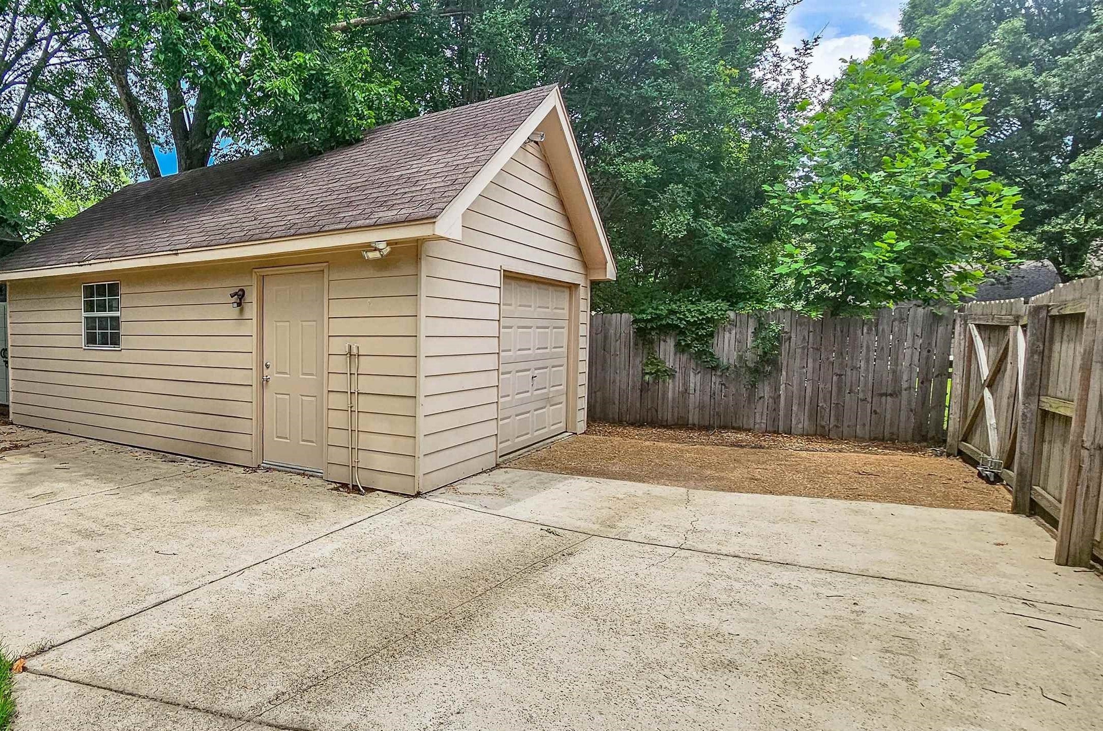 3609 NEYLAND CV