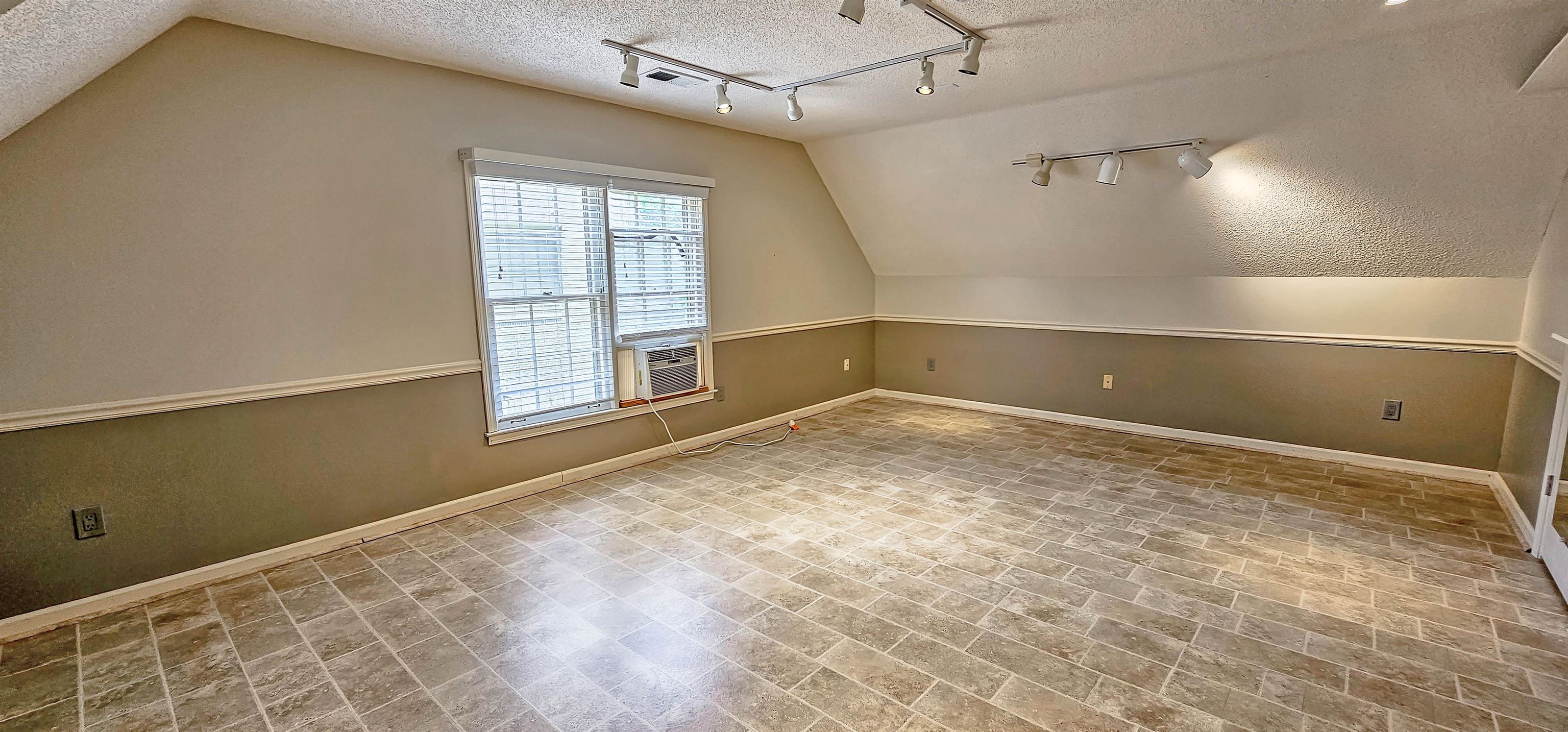 3609 NEYLAND CV
