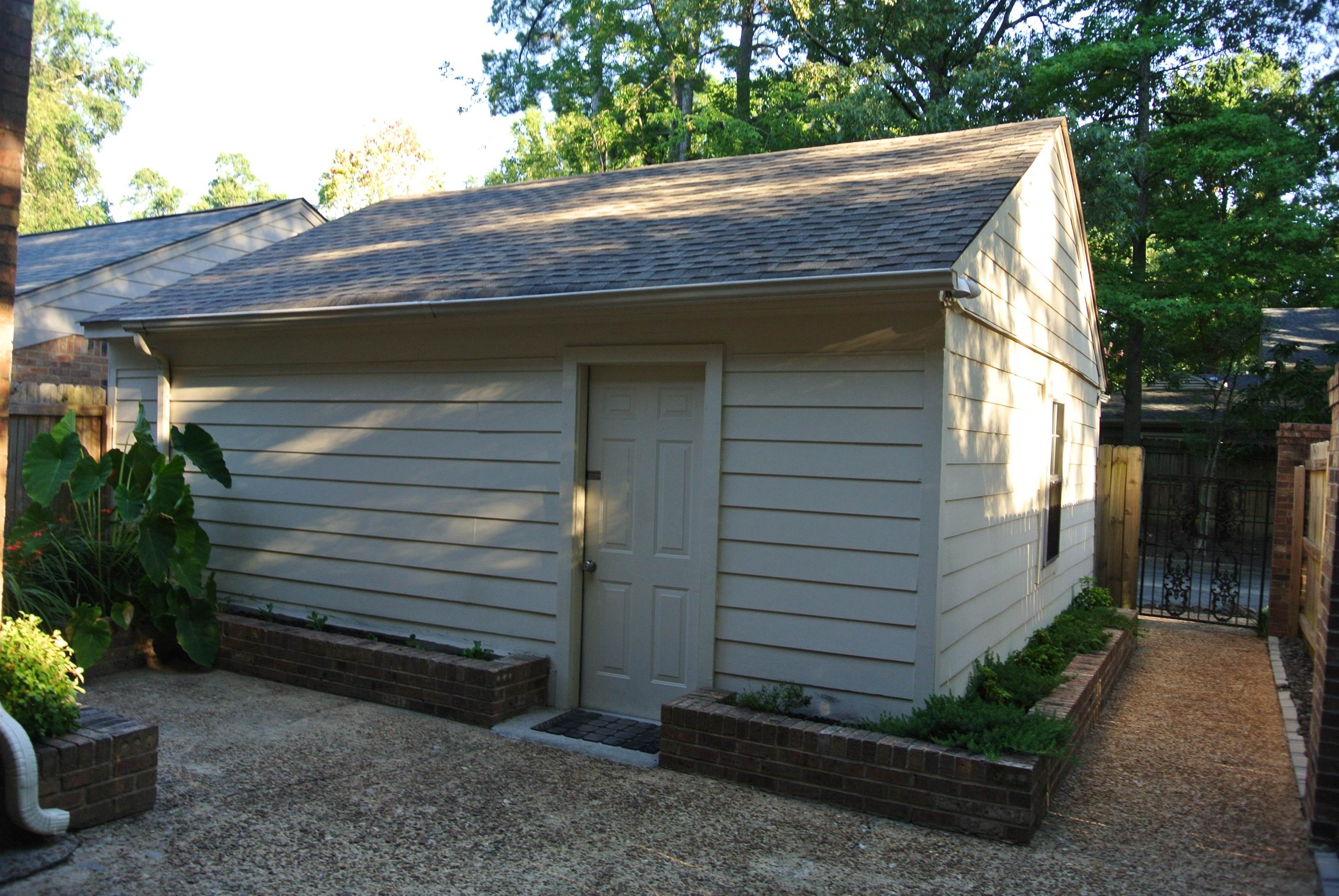 6902 MIDHURST RD Unit: 6902