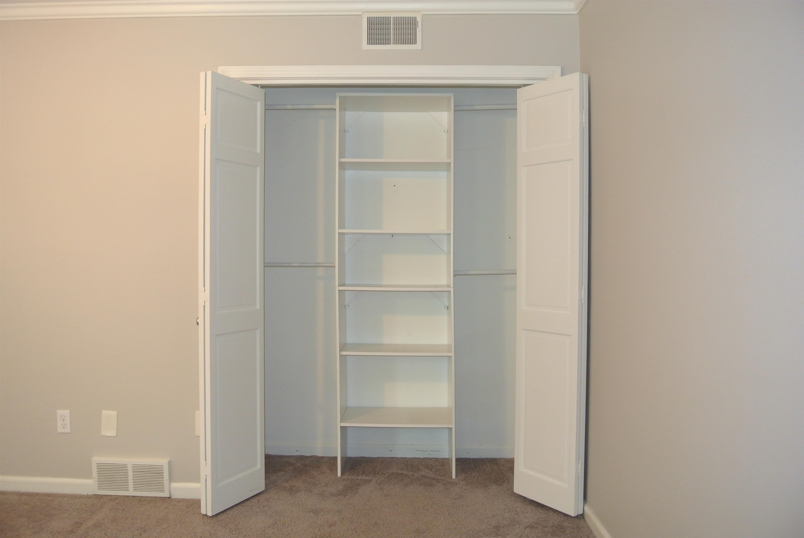 6902 MIDHURST RD Unit: 6902