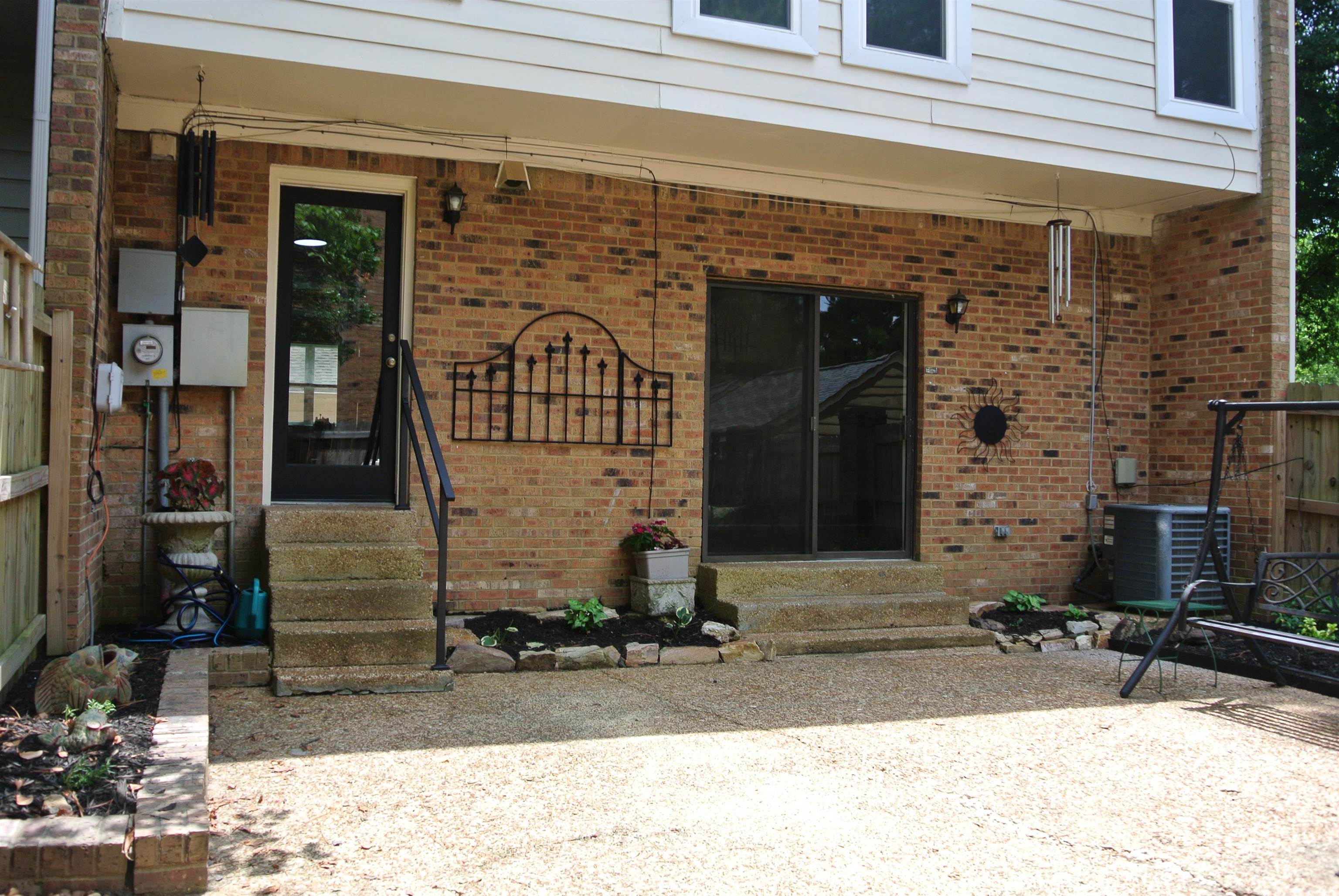 6902 MIDHURST RD Unit: 6902