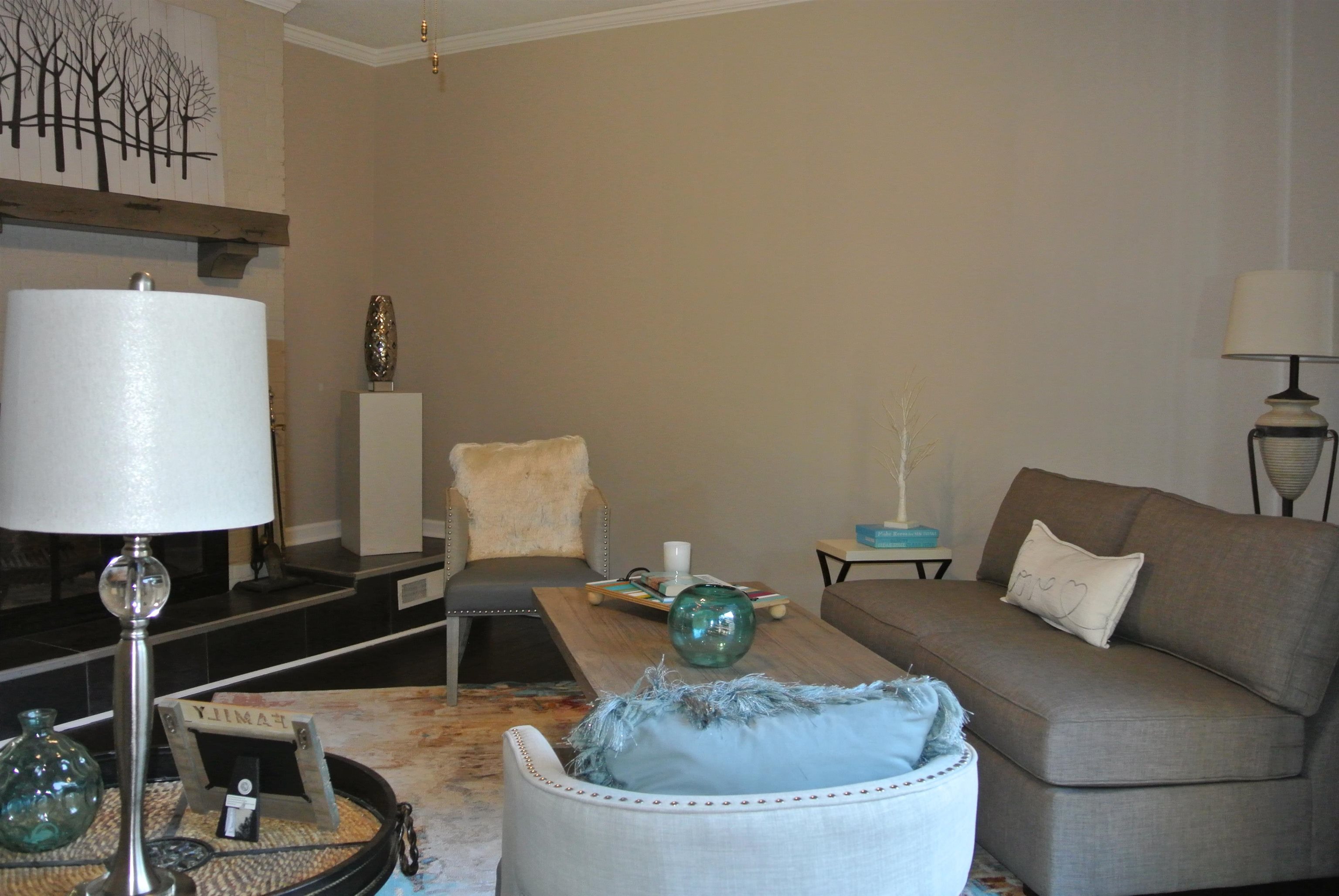 6902 MIDHURST RD Unit: 6902