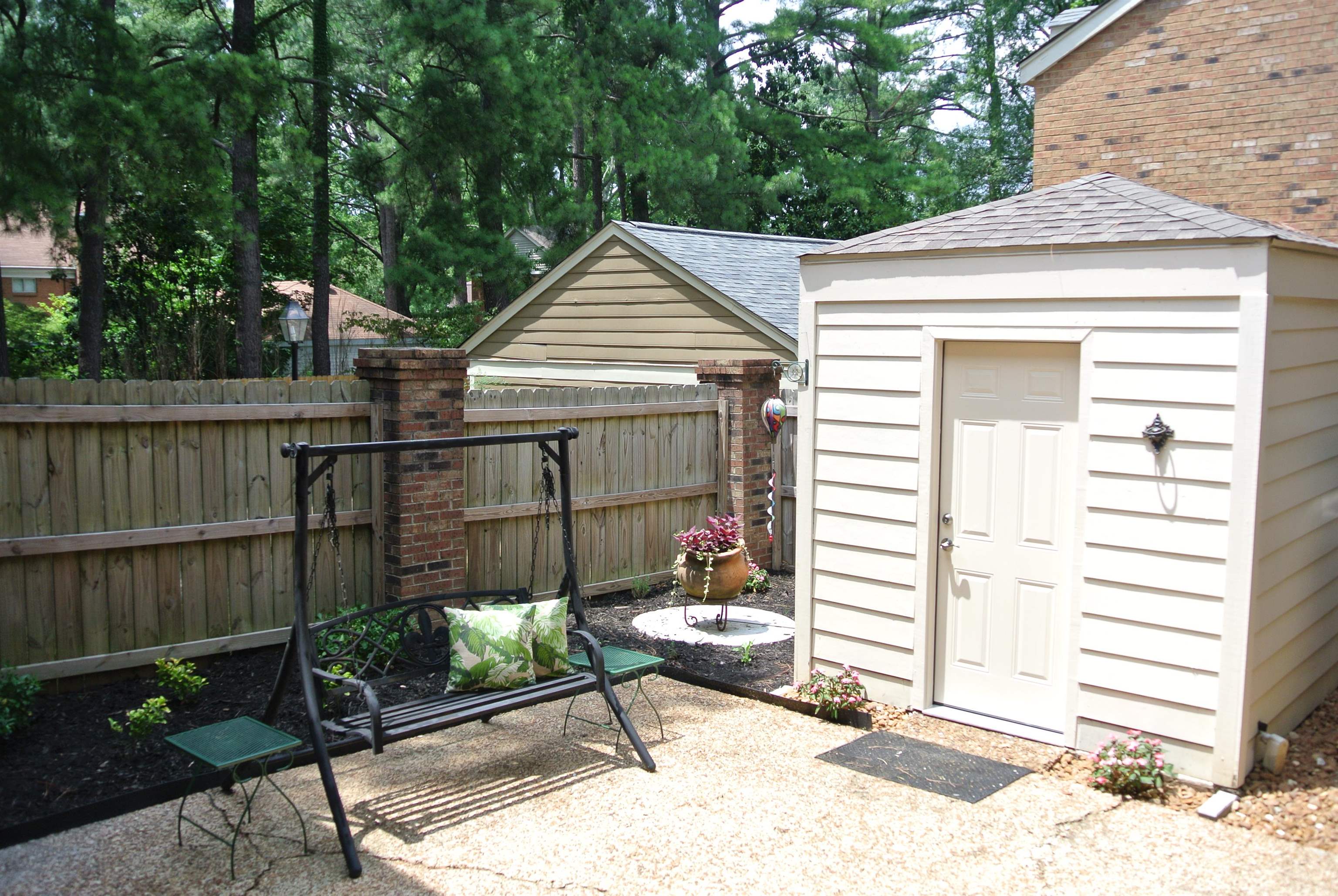 6902 MIDHURST RD Unit: 6902