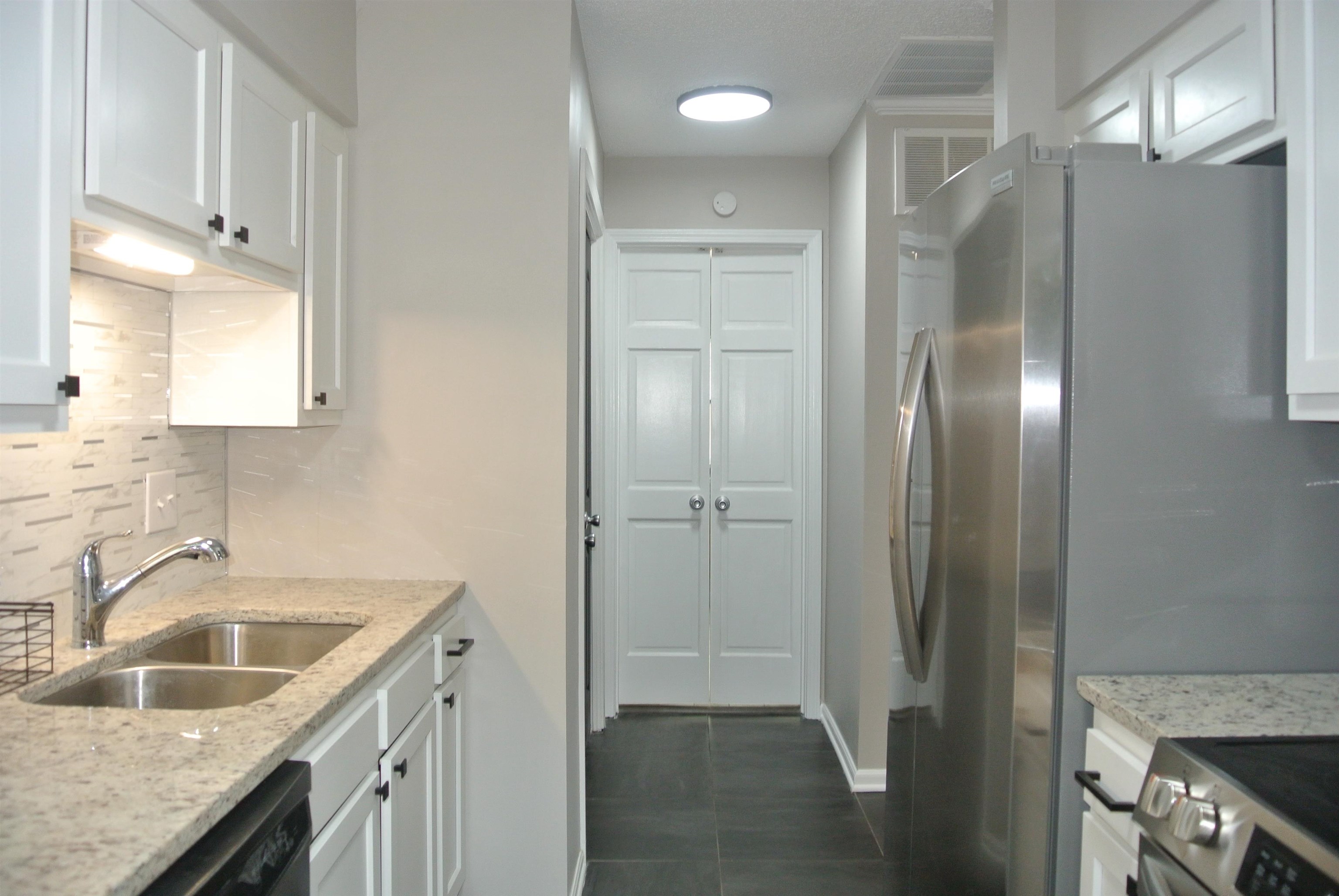 6902 MIDHURST RD Unit: 6902