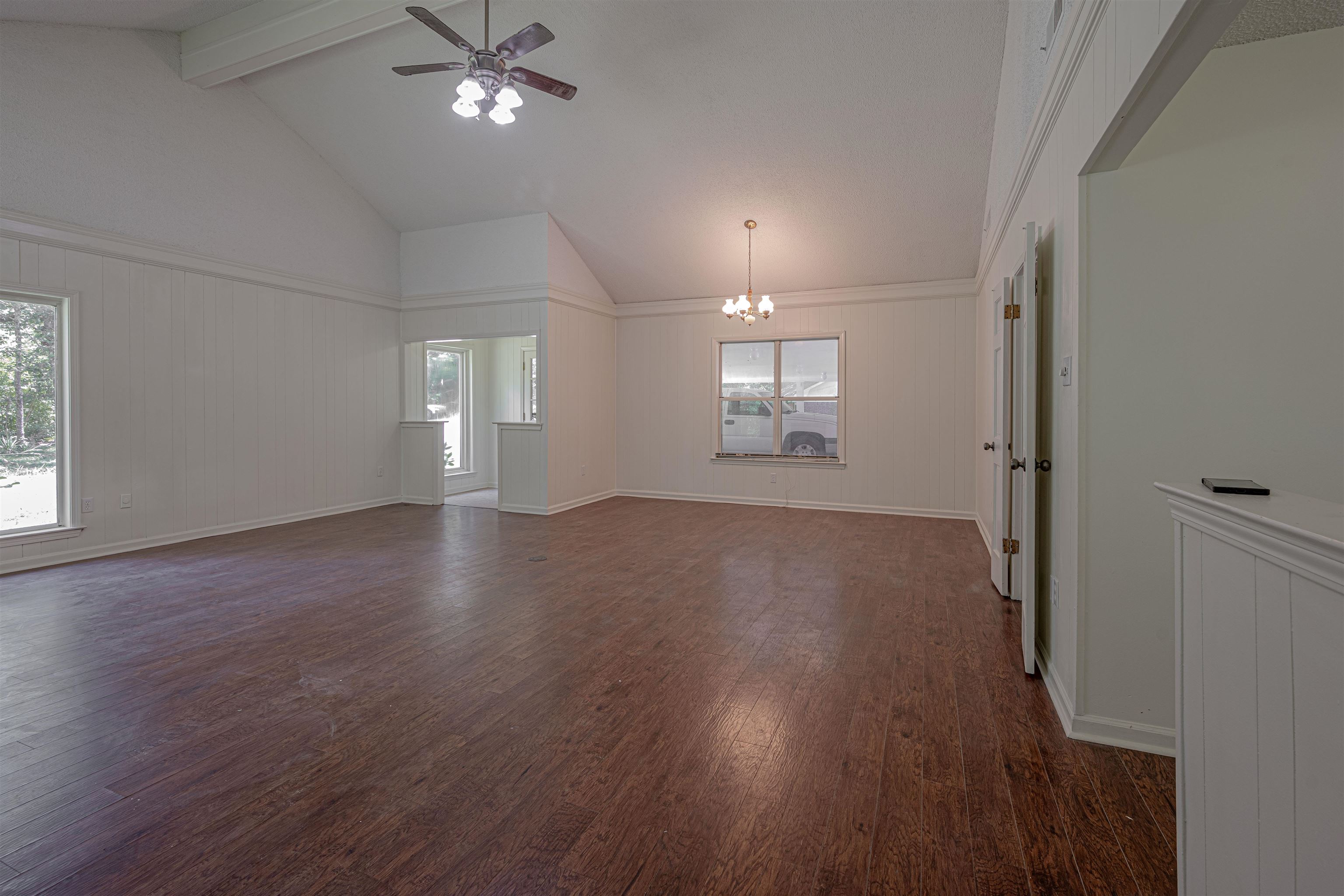 4391 CHAPEL CV