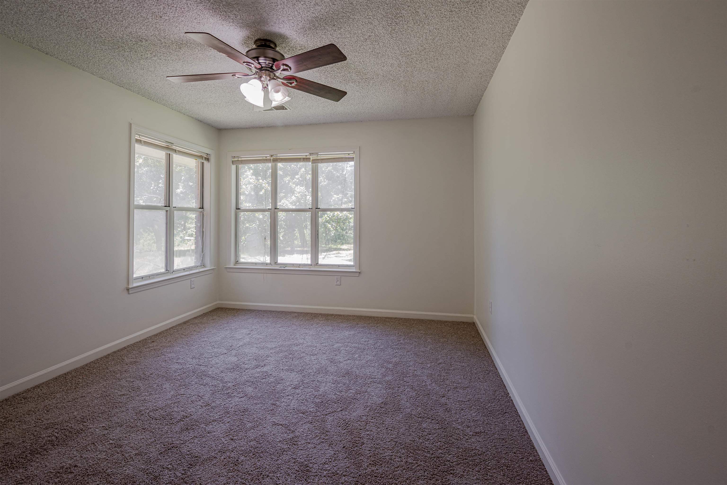 4391 CHAPEL CV