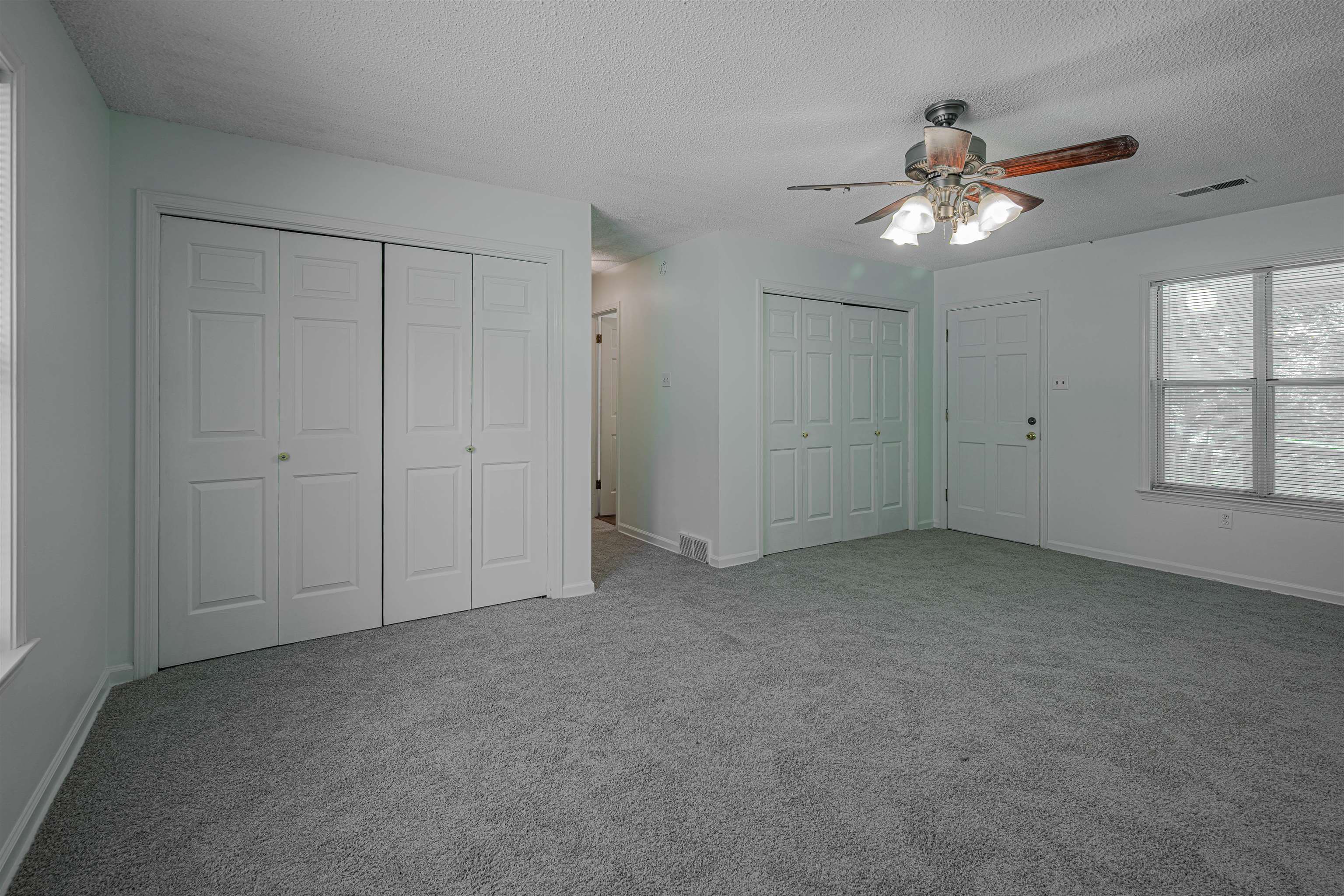4391 CHAPEL CV