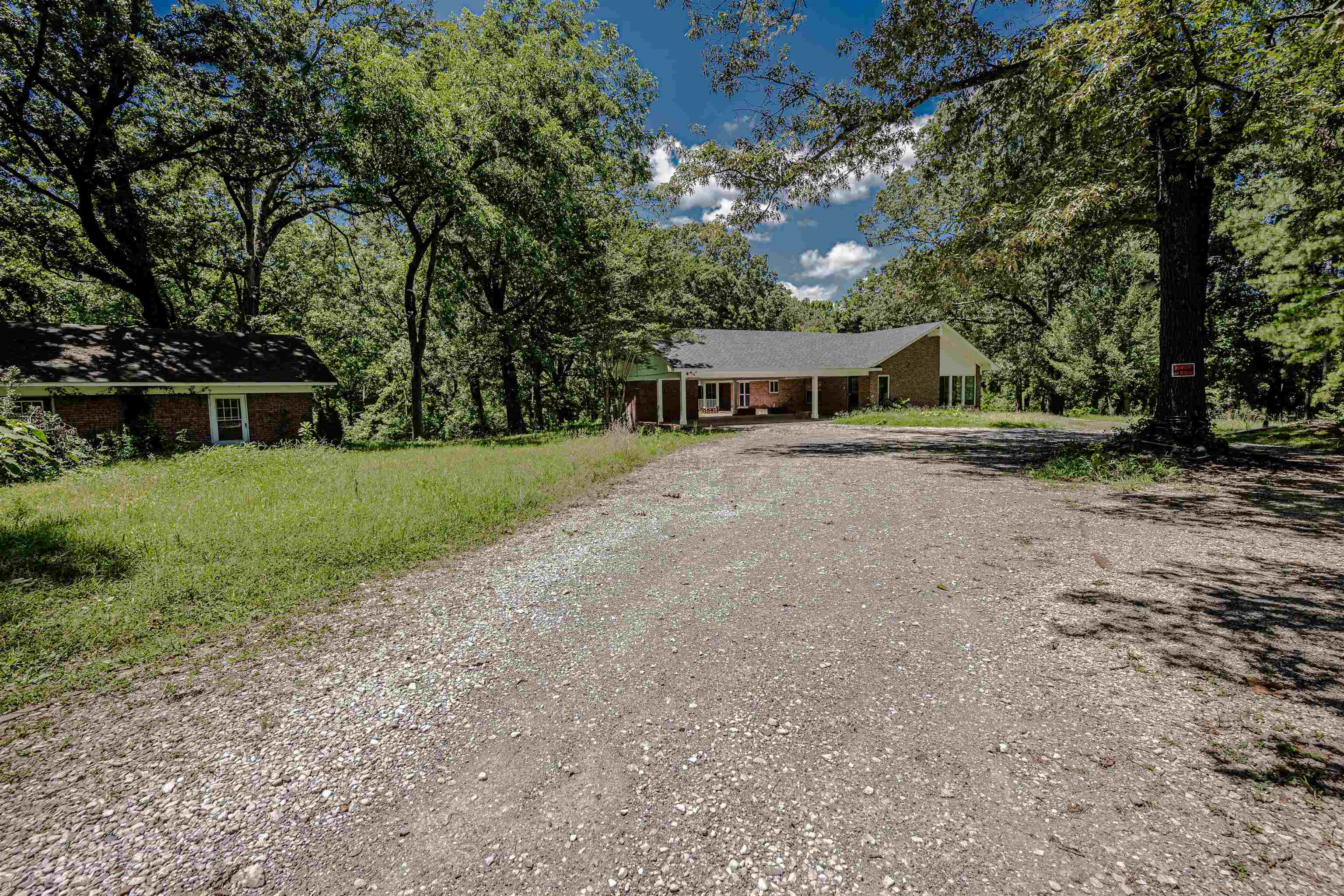 4391 CHAPEL CV