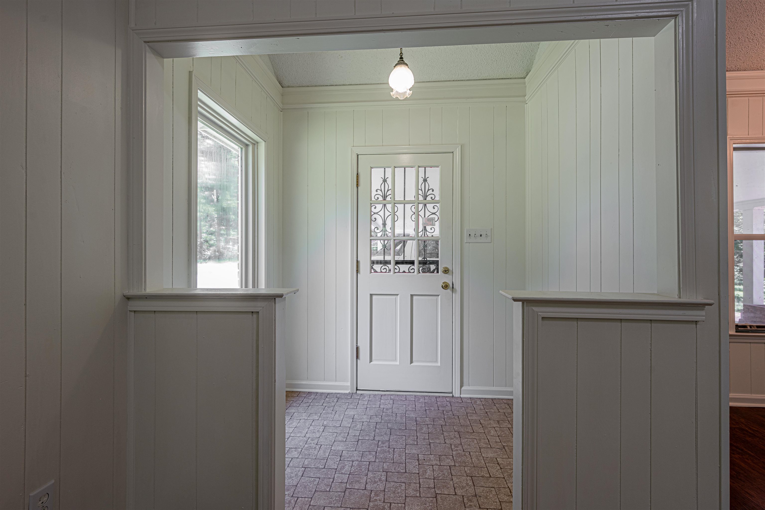4391 CHAPEL CV