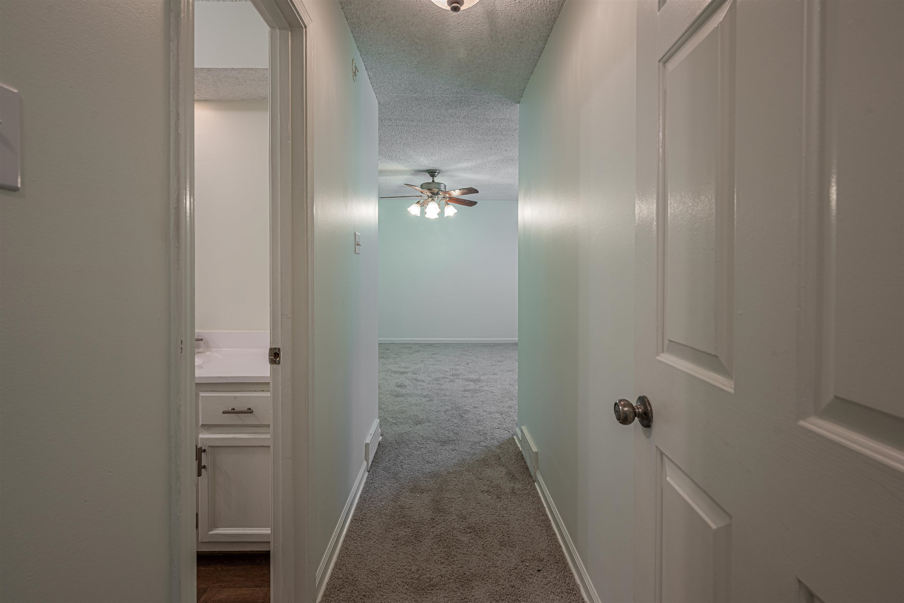 4391 CHAPEL CV
