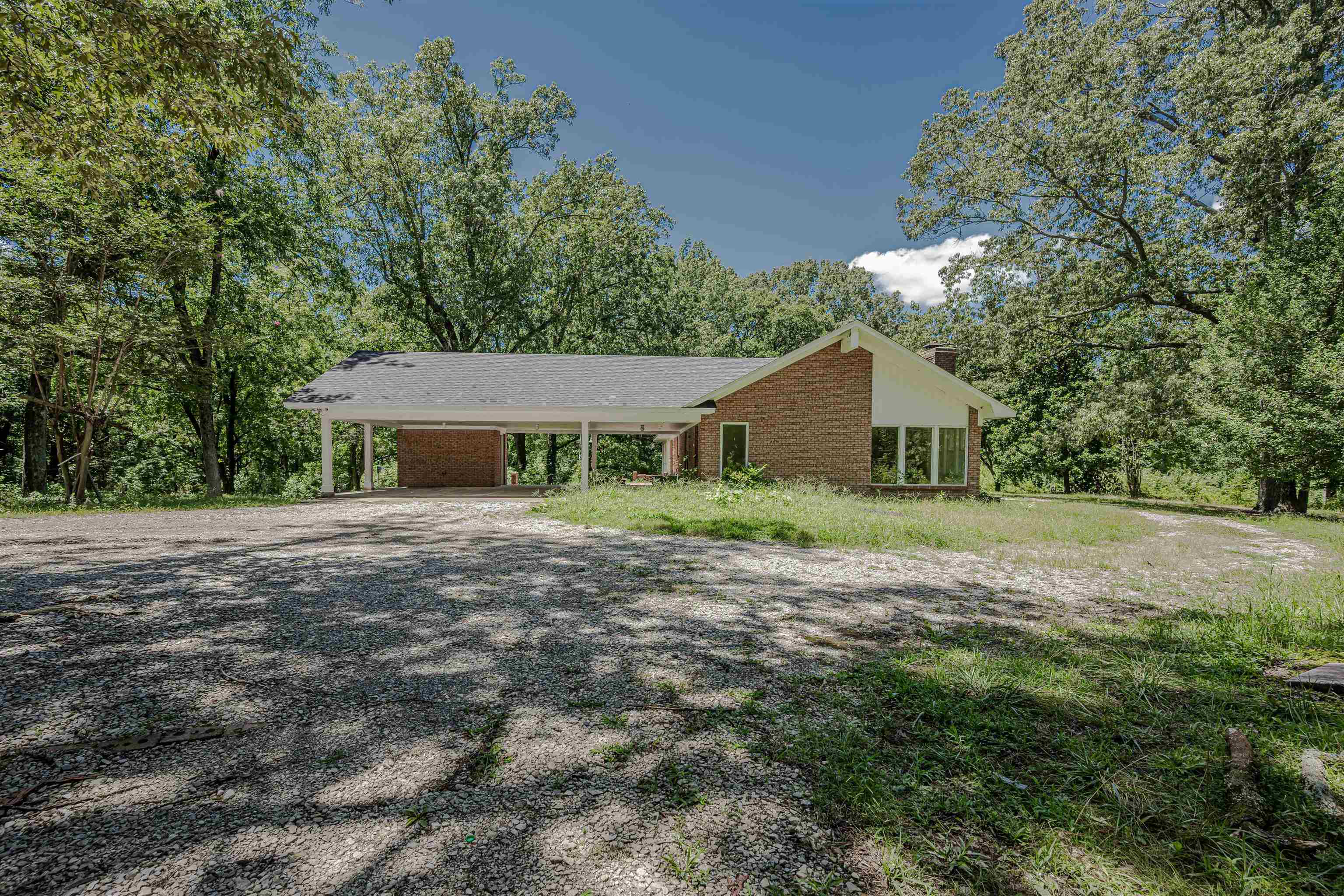 4391 CHAPEL CV