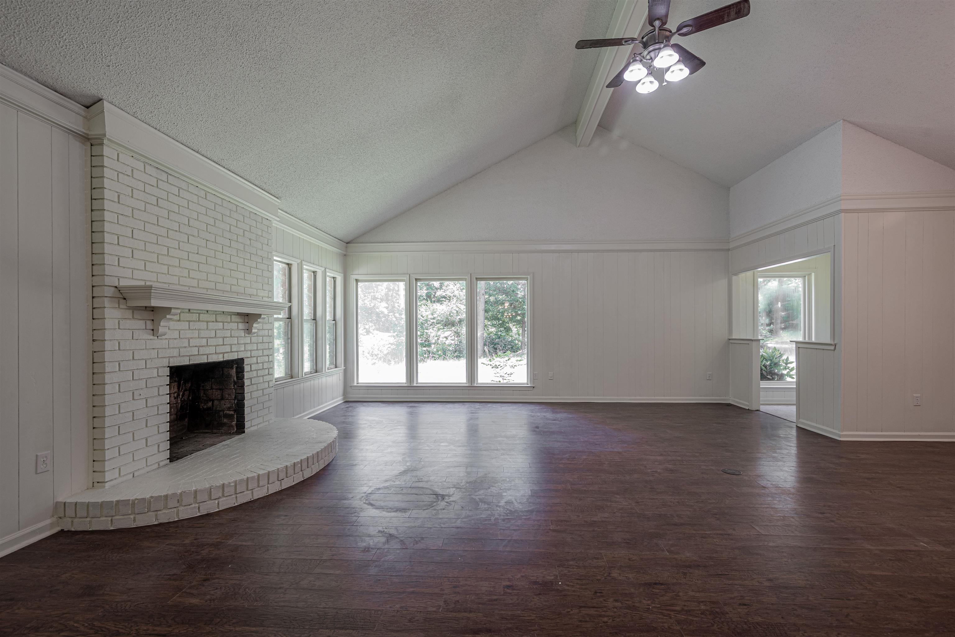 4391 CHAPEL CV