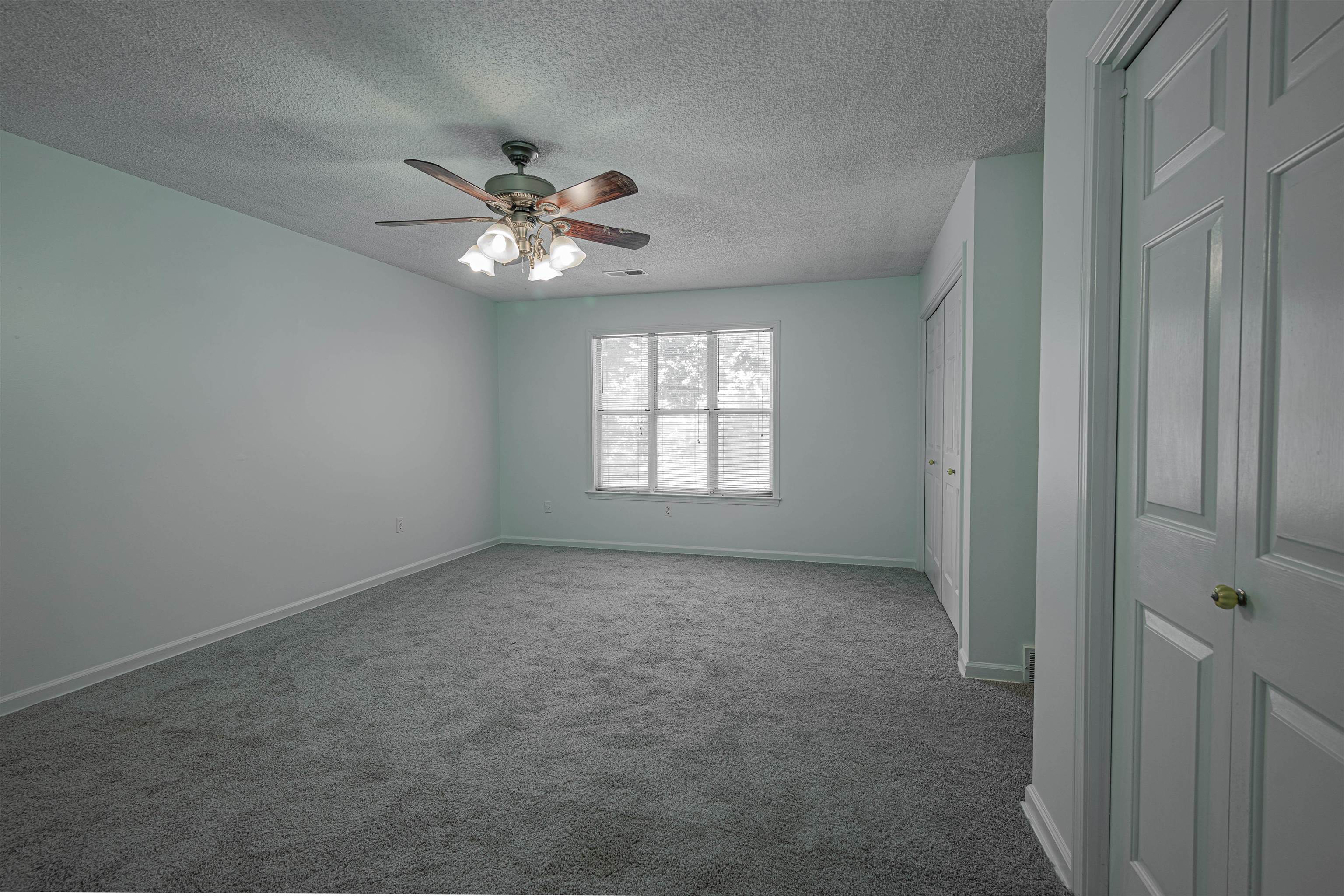 4391 CHAPEL CV