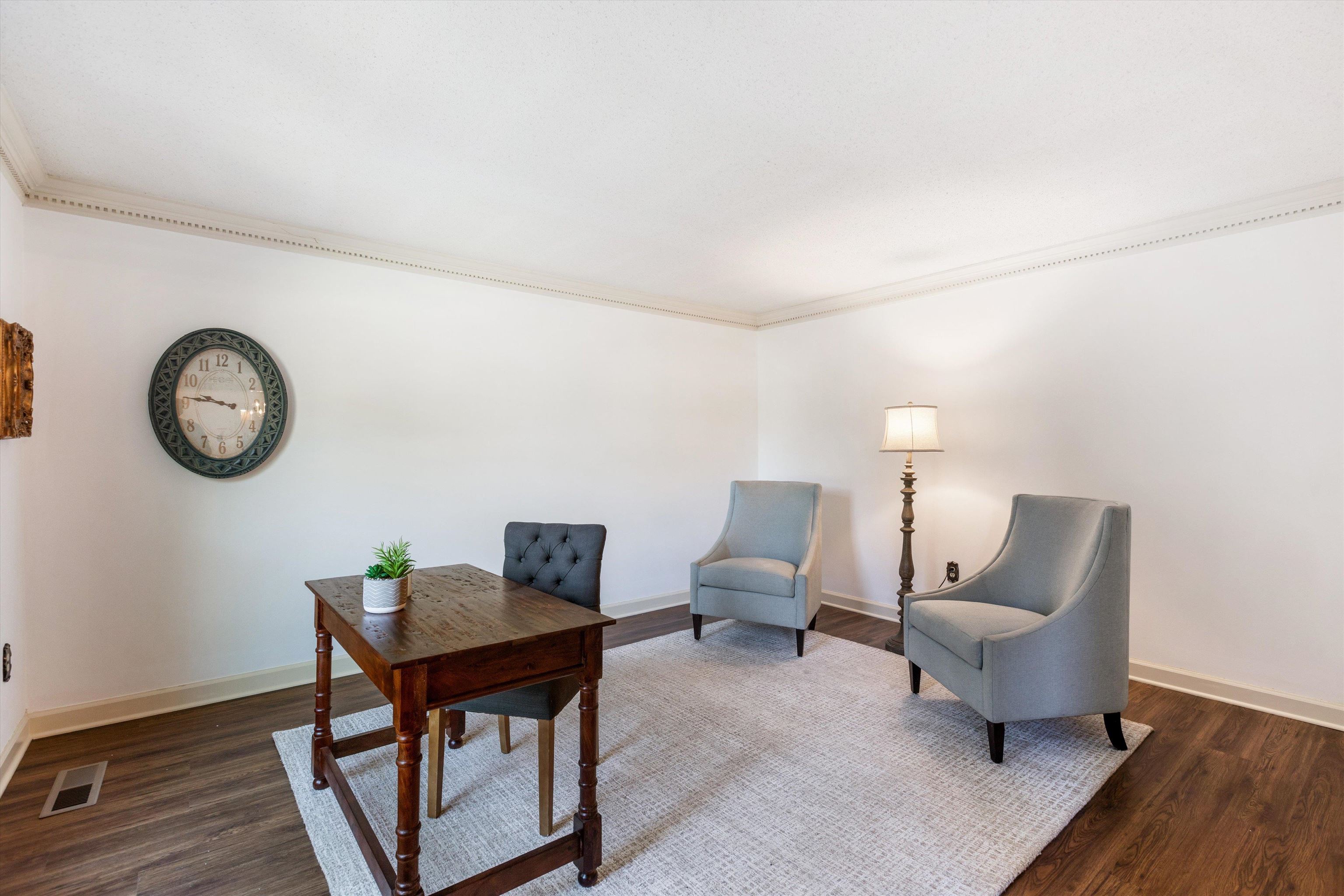 9027 LATIMER DR