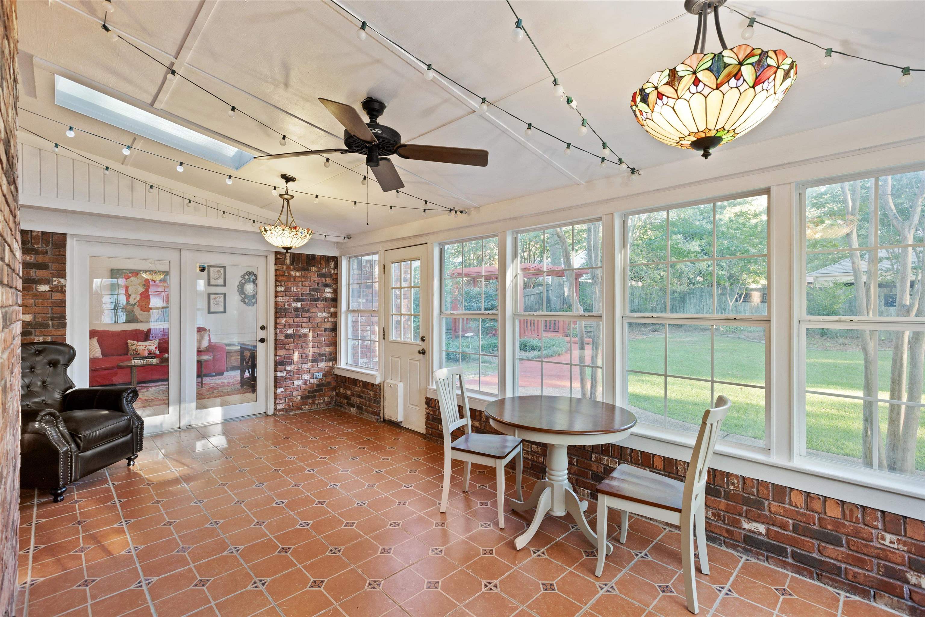 9027 LATIMER DR