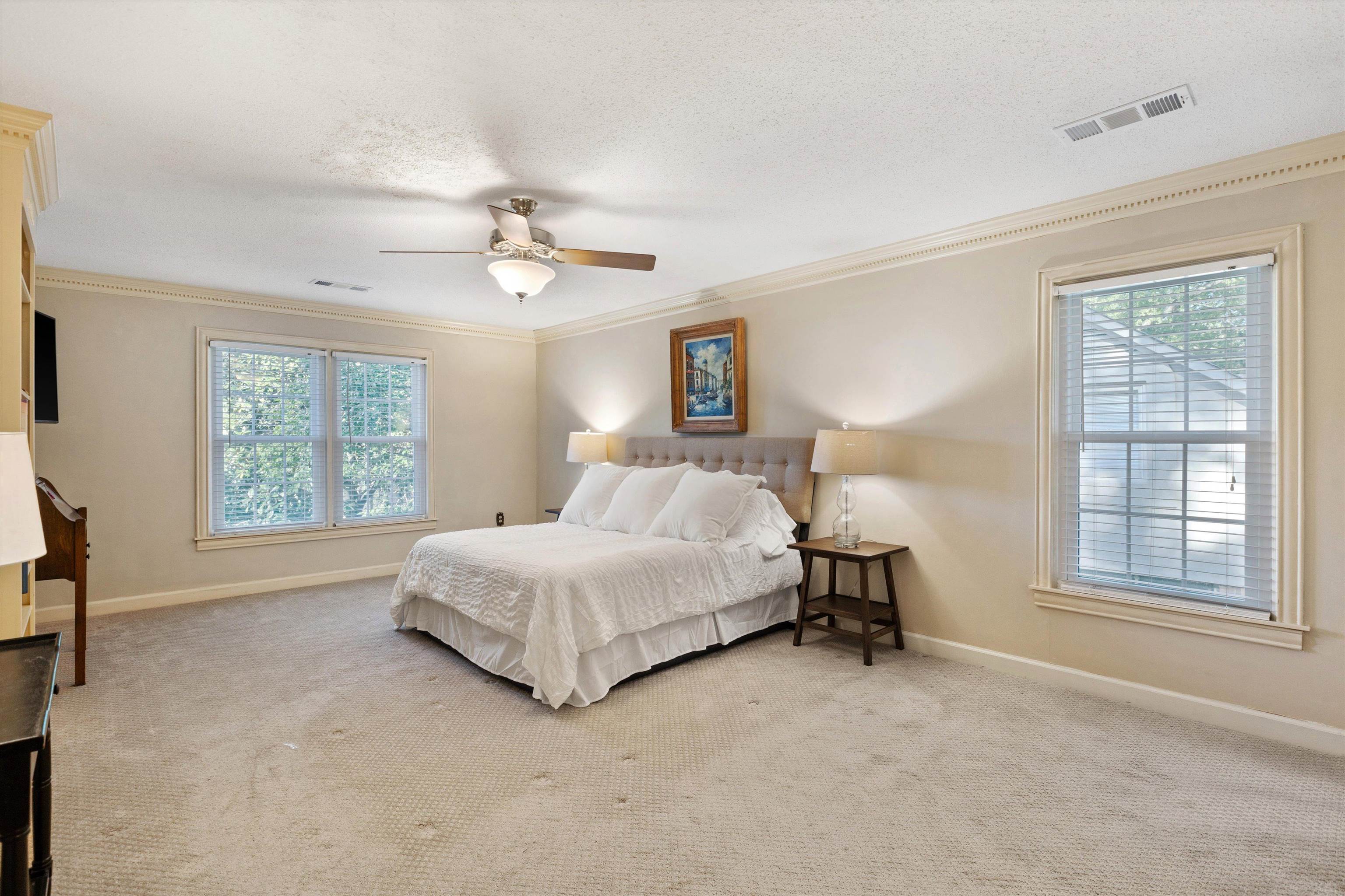 9027 LATIMER DR