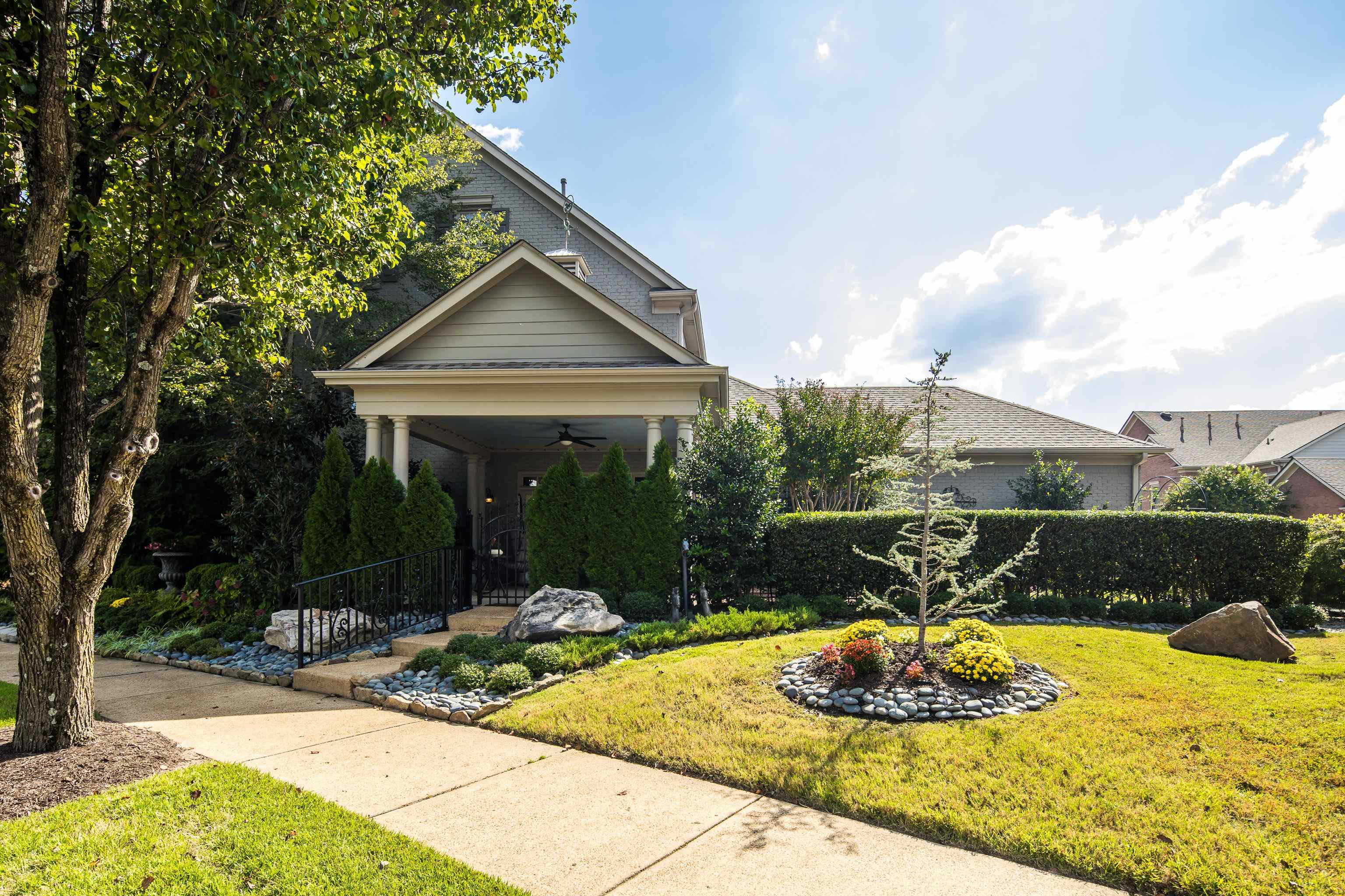 283 SCHILLING PARK BLVD