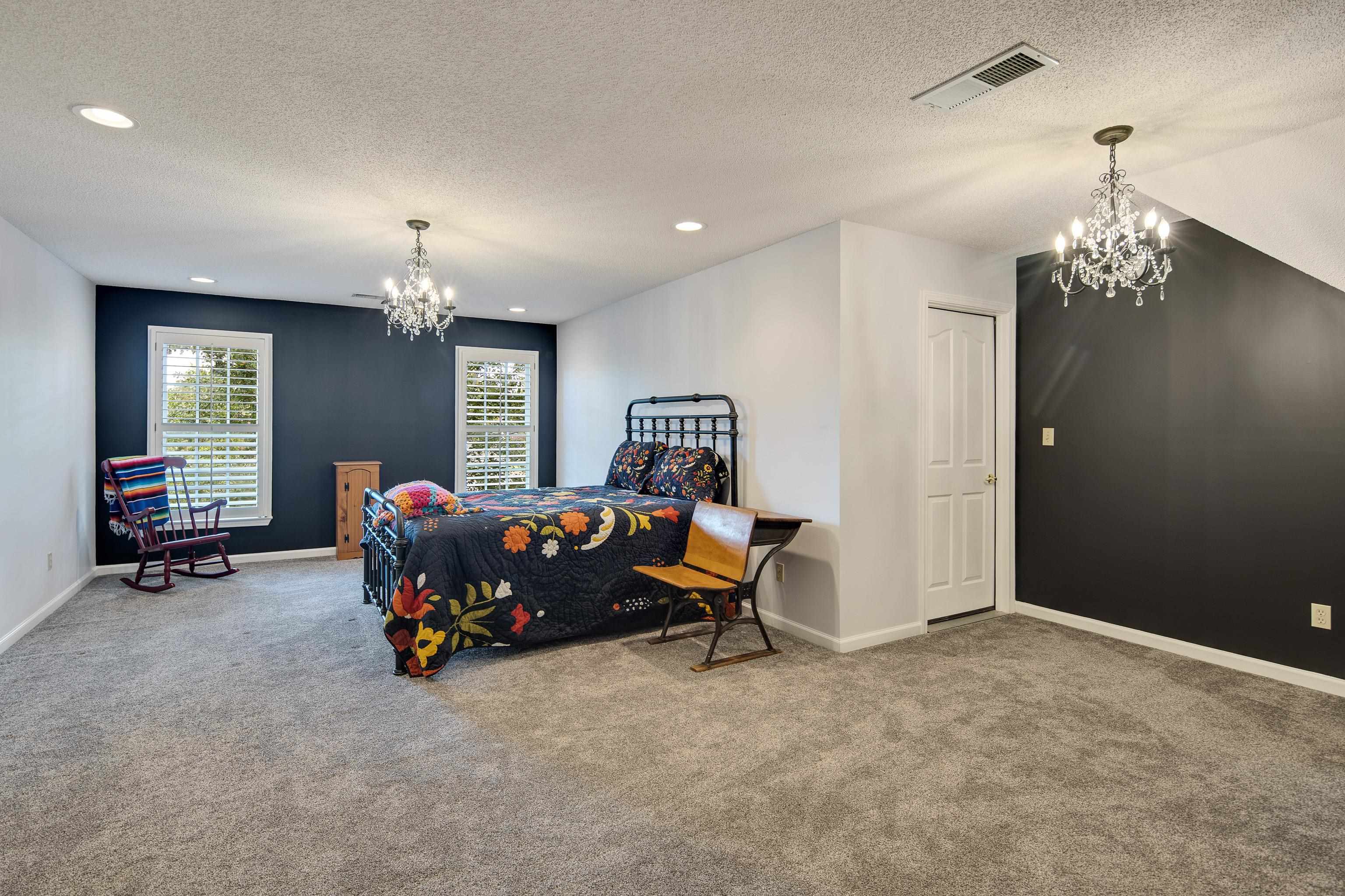 283 SCHILLING PARK BLVD