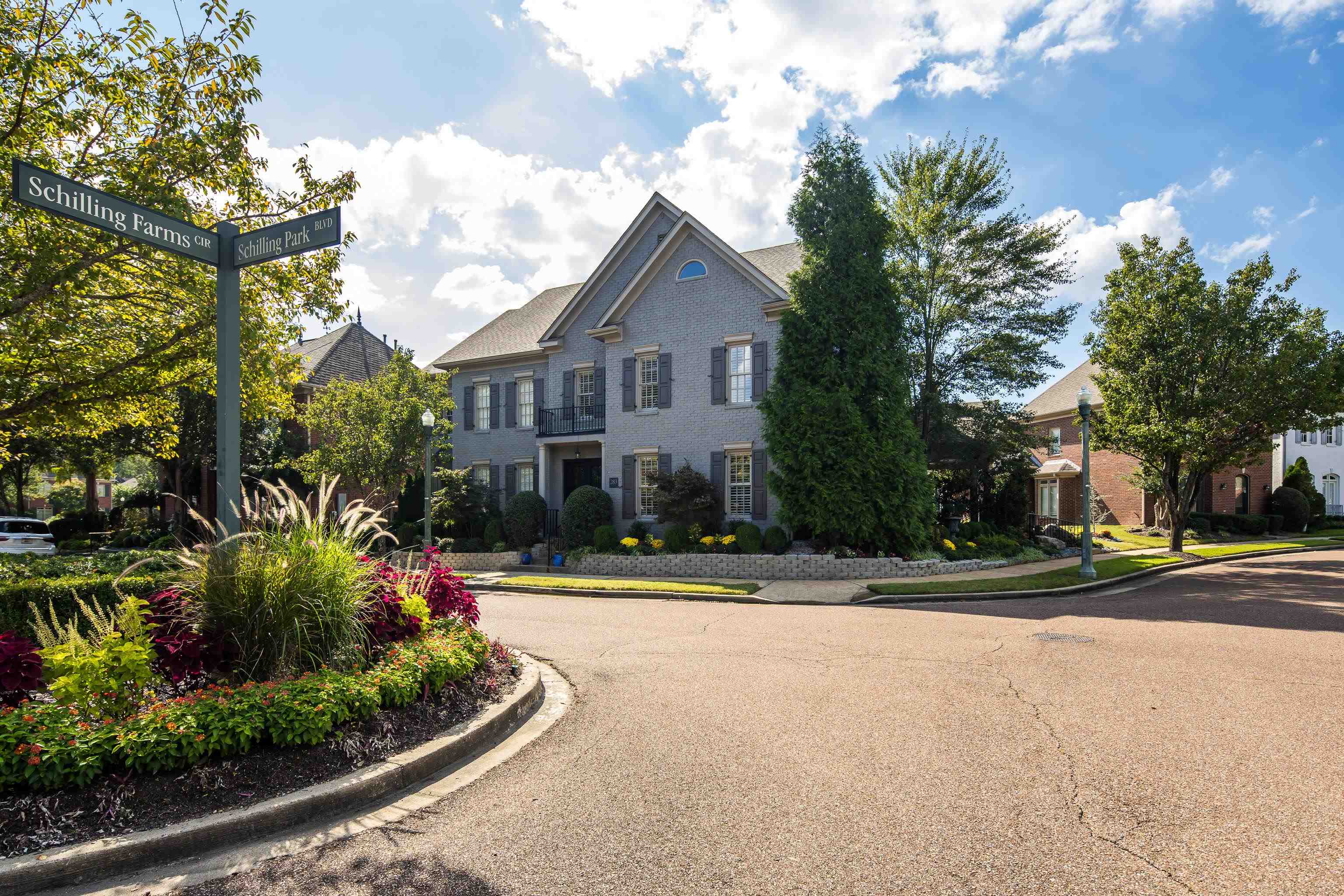 283 SCHILLING PARK BLVD