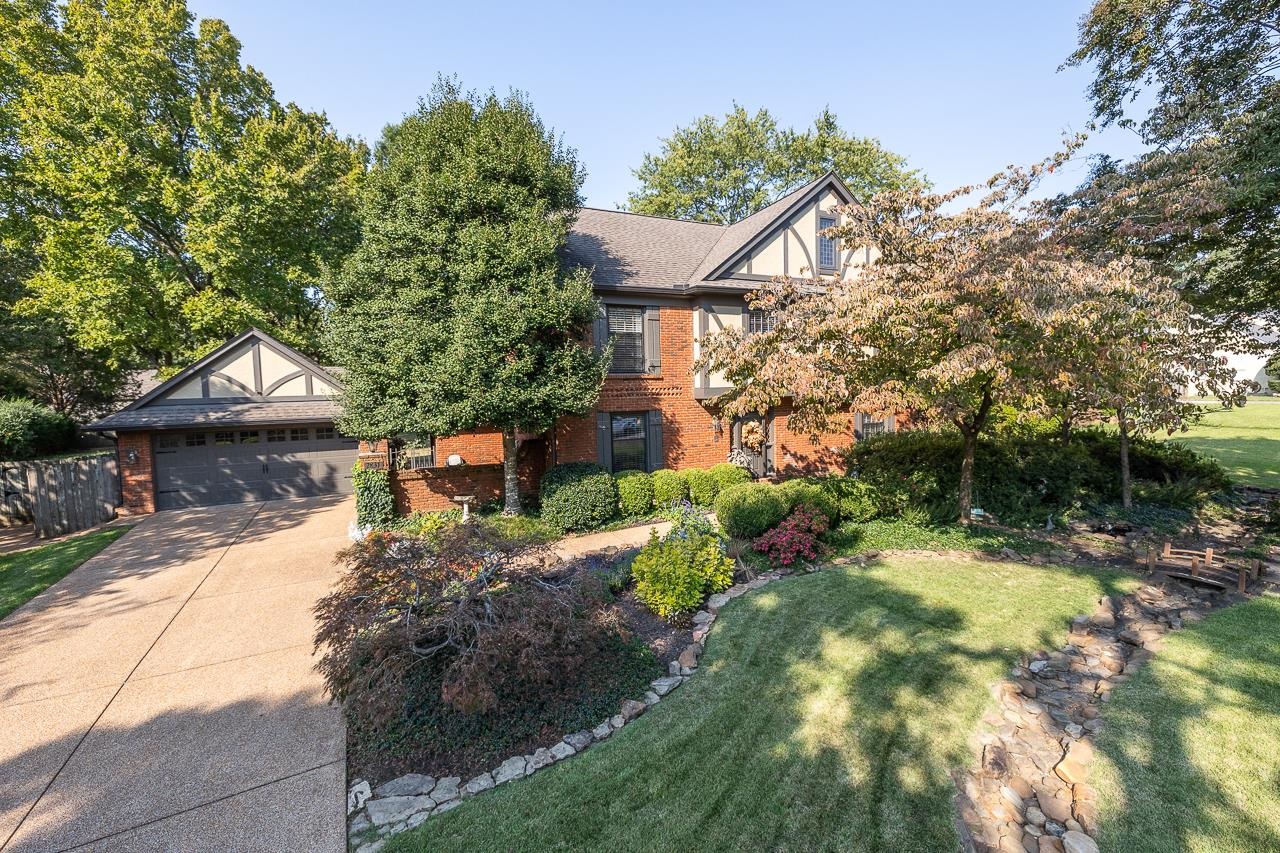 2831 HONEY TREE DR