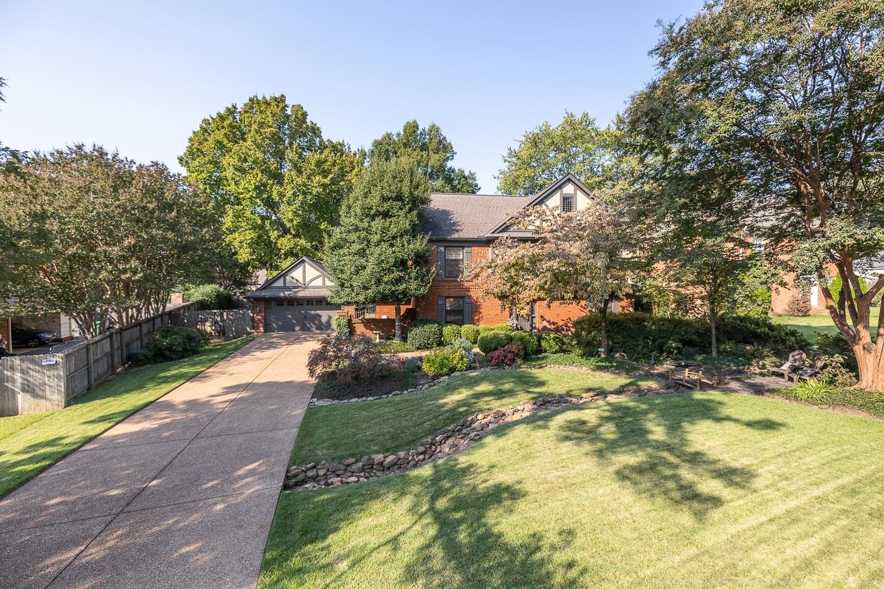 2831 HONEY TREE DR