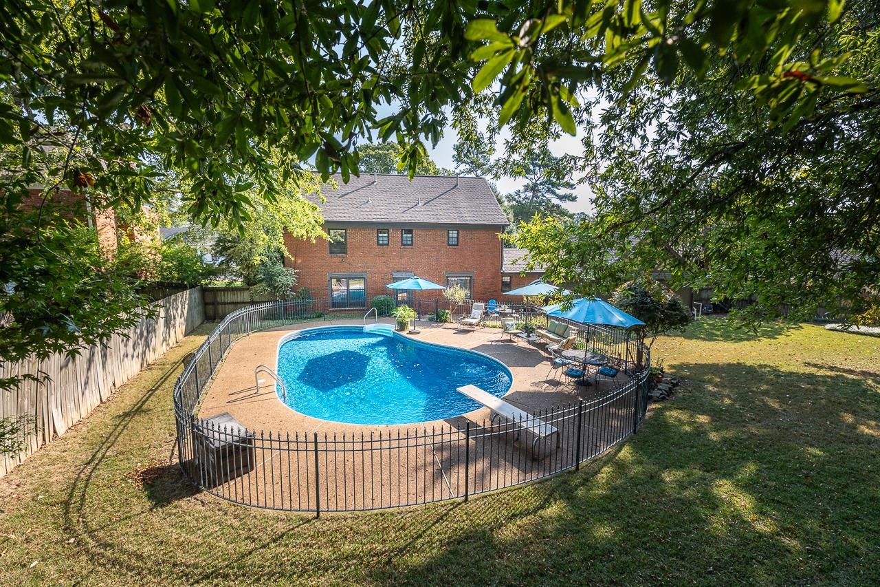 2831 HONEY TREE DR