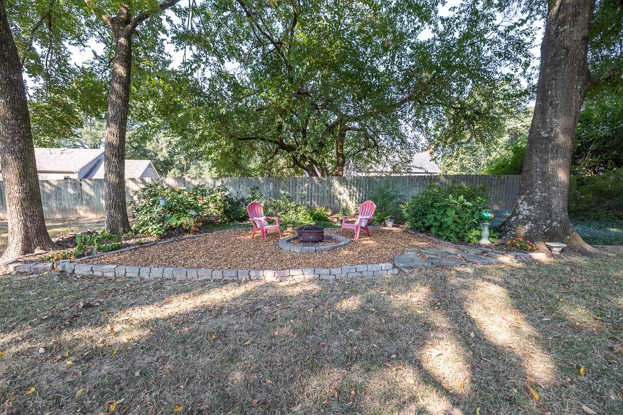 2831 HONEY TREE DR