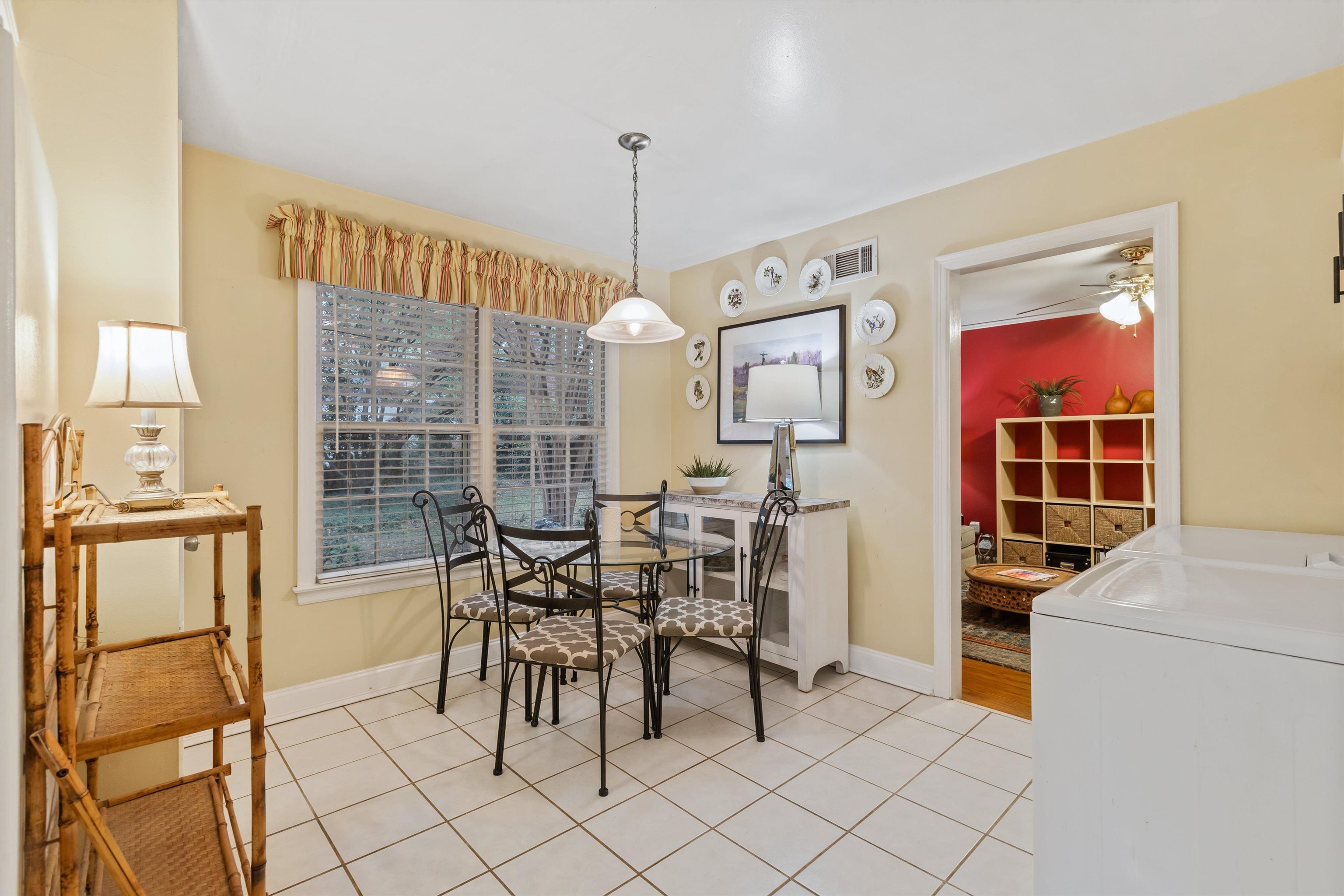 4220 WOODCREST DR