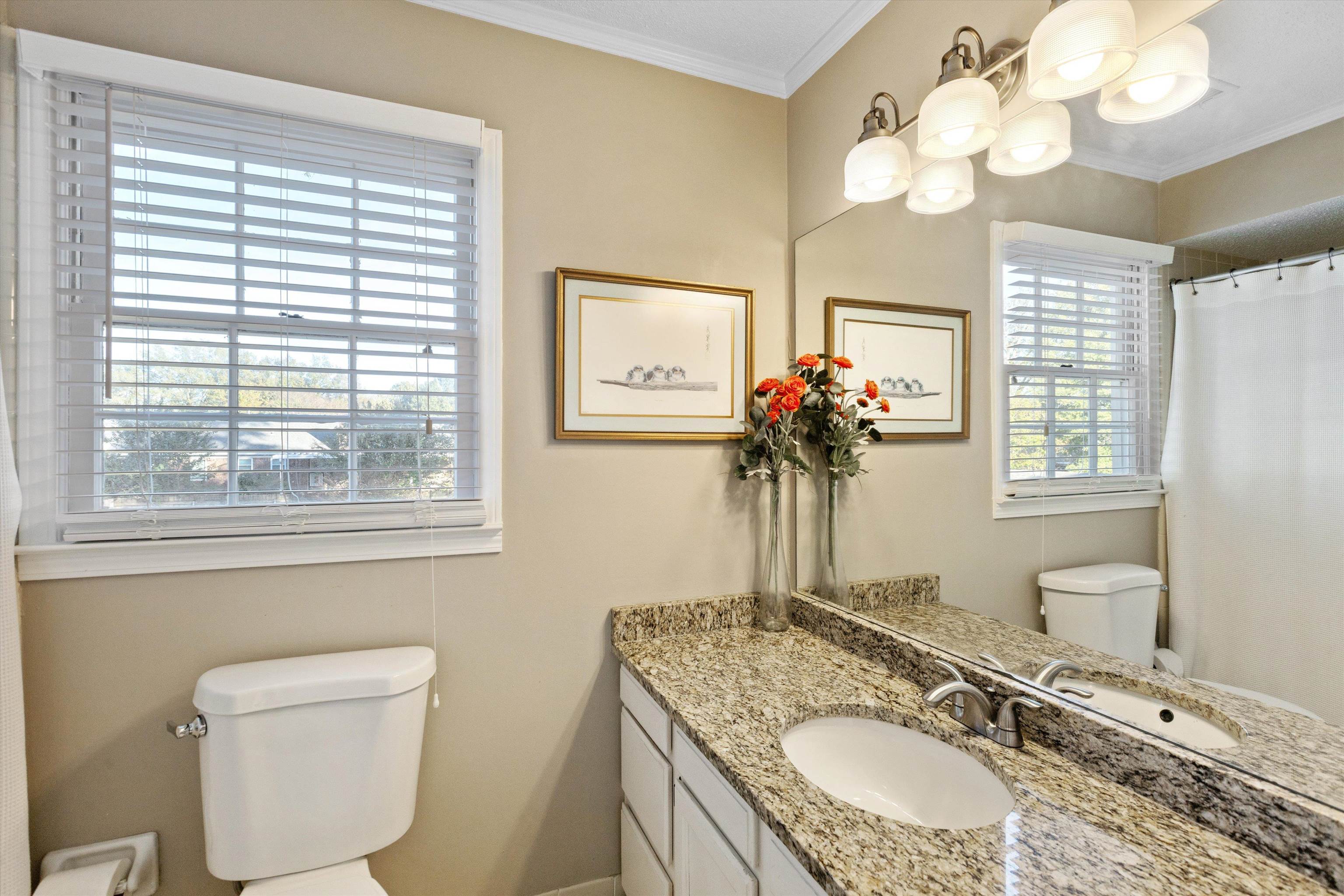 596 SIX CROWNS DR