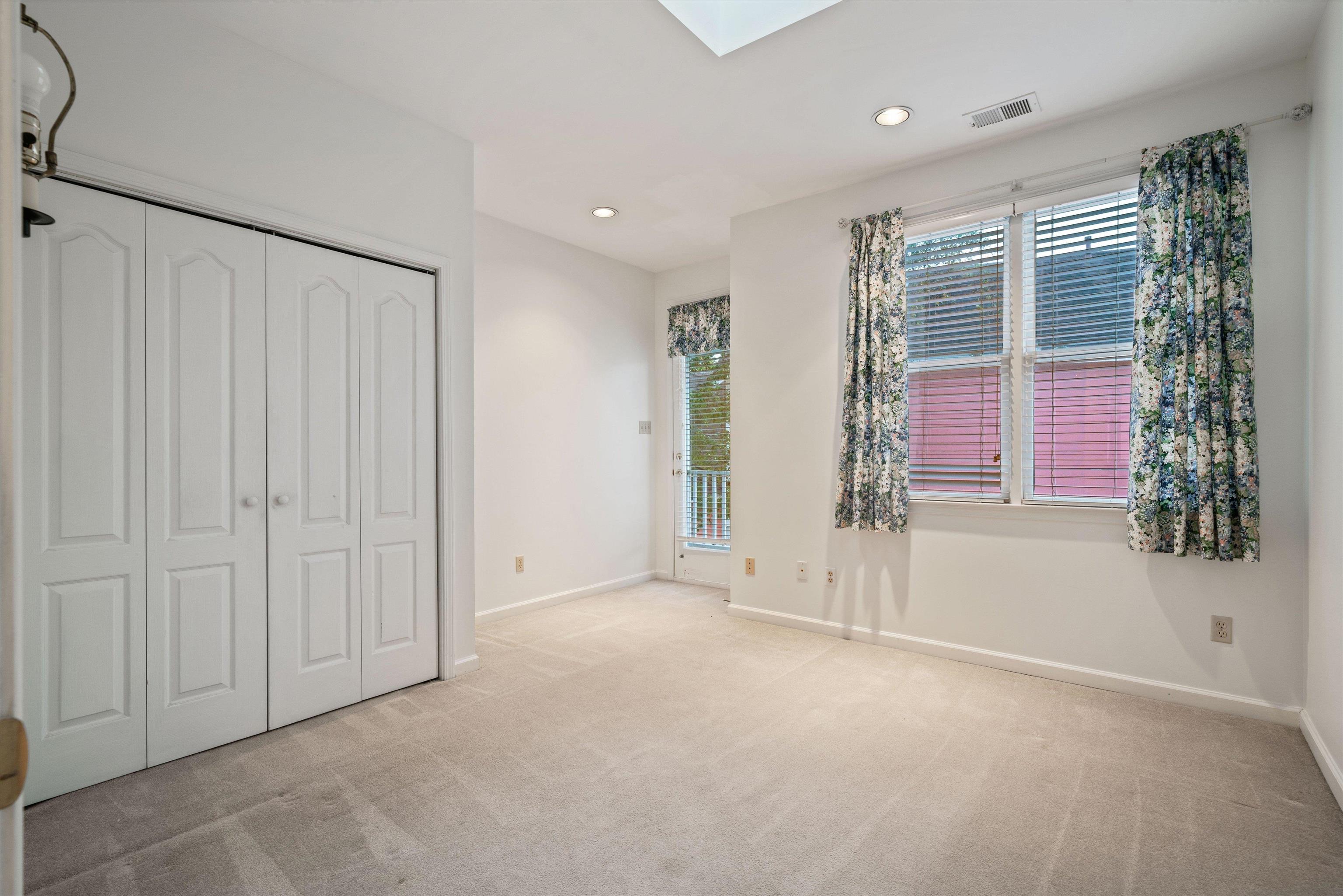 899 HARBOR BEND RD
